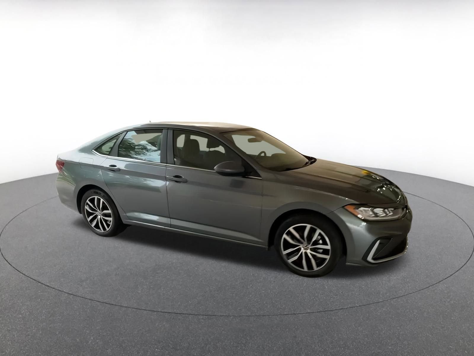 Thumbnail: 2025 Volkswagen Jetta - 2