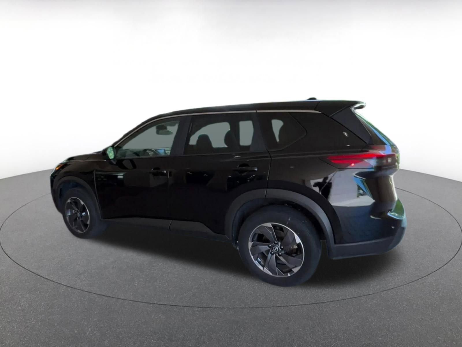 Thumbnail: 2025 Nissan Rogue - 10