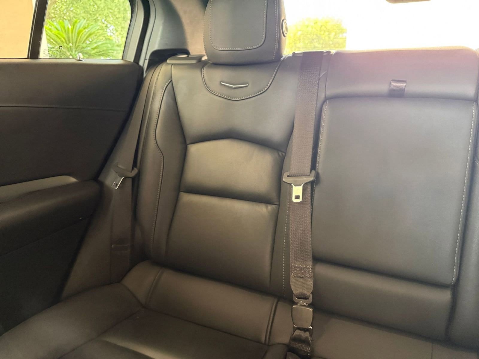 Thumbnail: 2023 Cadillac XT4 - 33