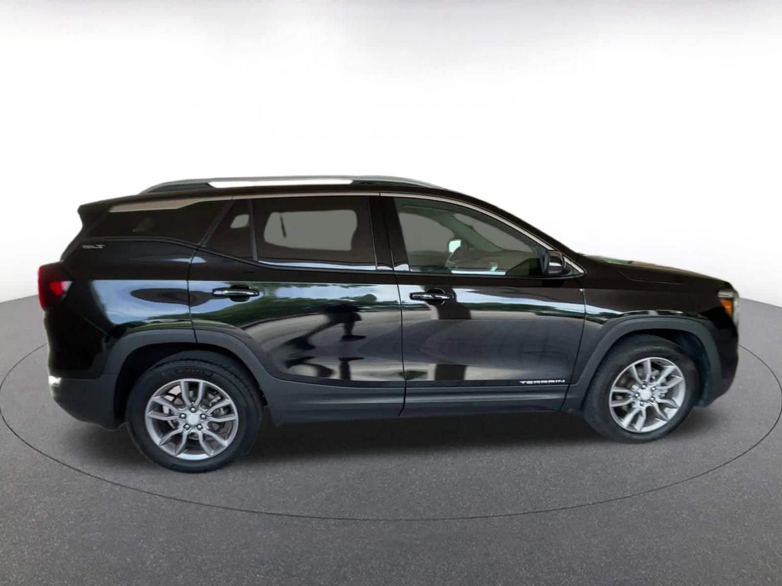 Thumbnail: 2023 GMC Terrain - 16