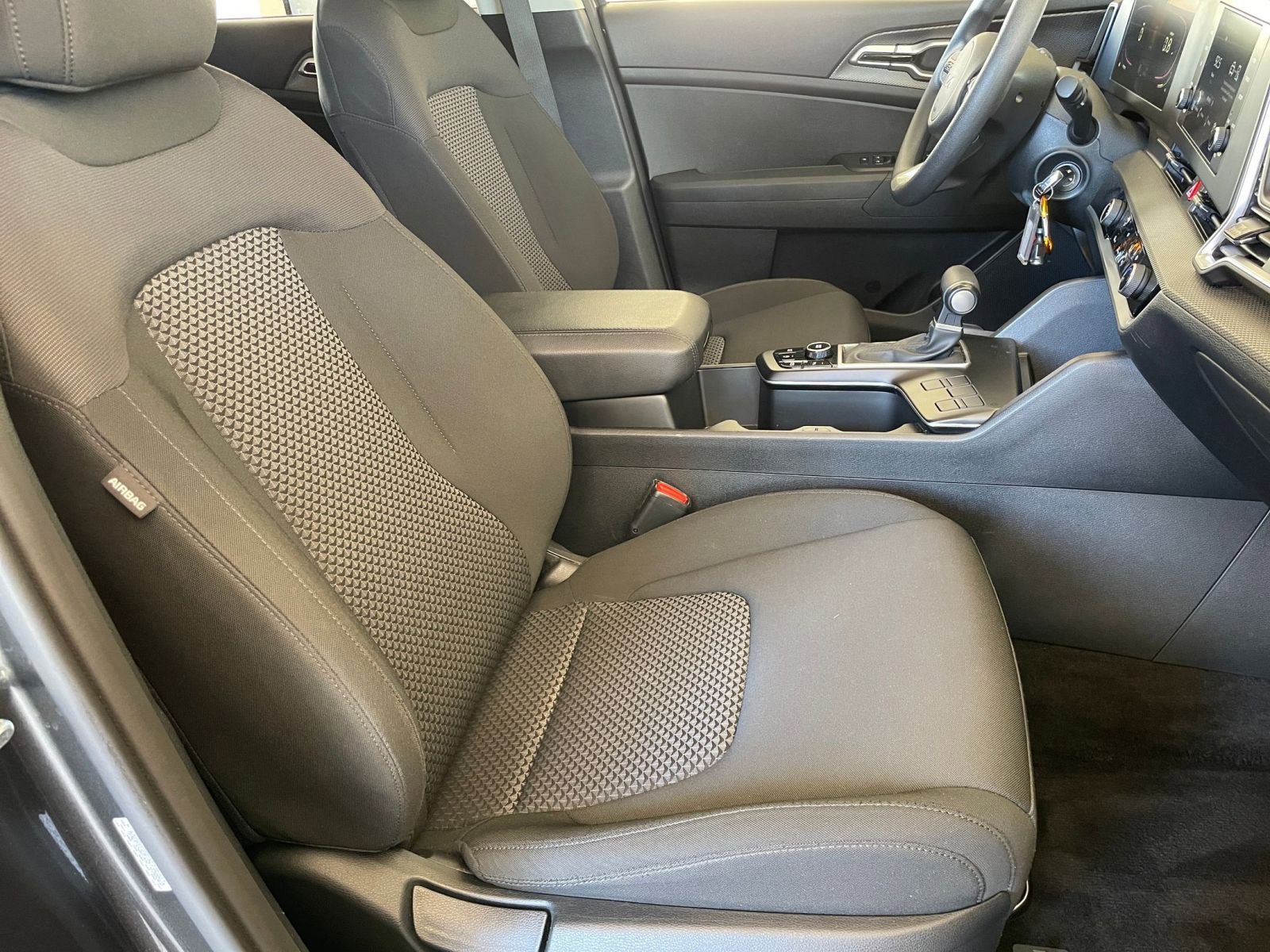 Thumbnail: 2025 Kia Sportage - 35