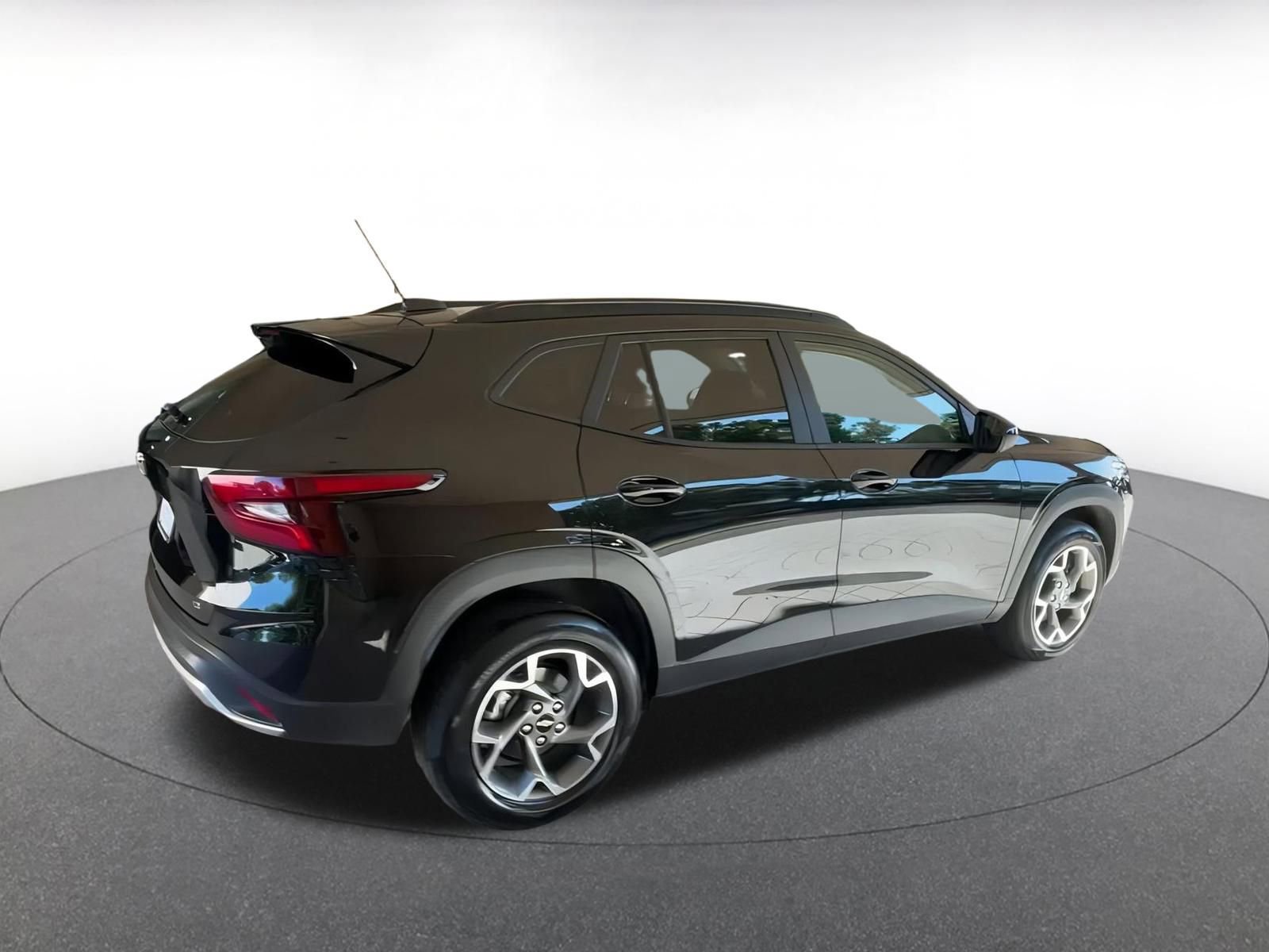 Thumbnail: 2025 Chevrolet Trax - 22