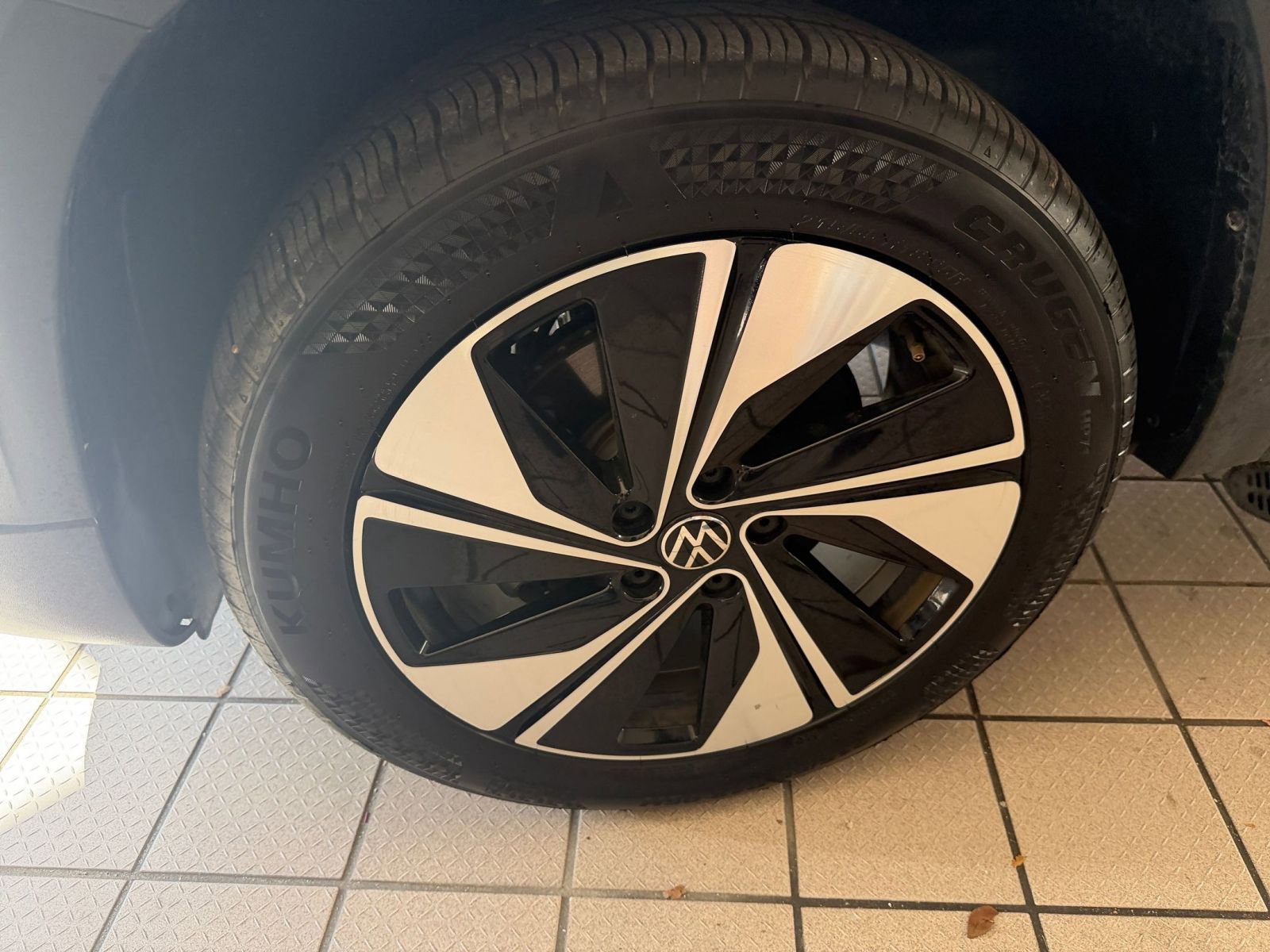 Thumbnail: 2025 Volkswagen Taos - 23