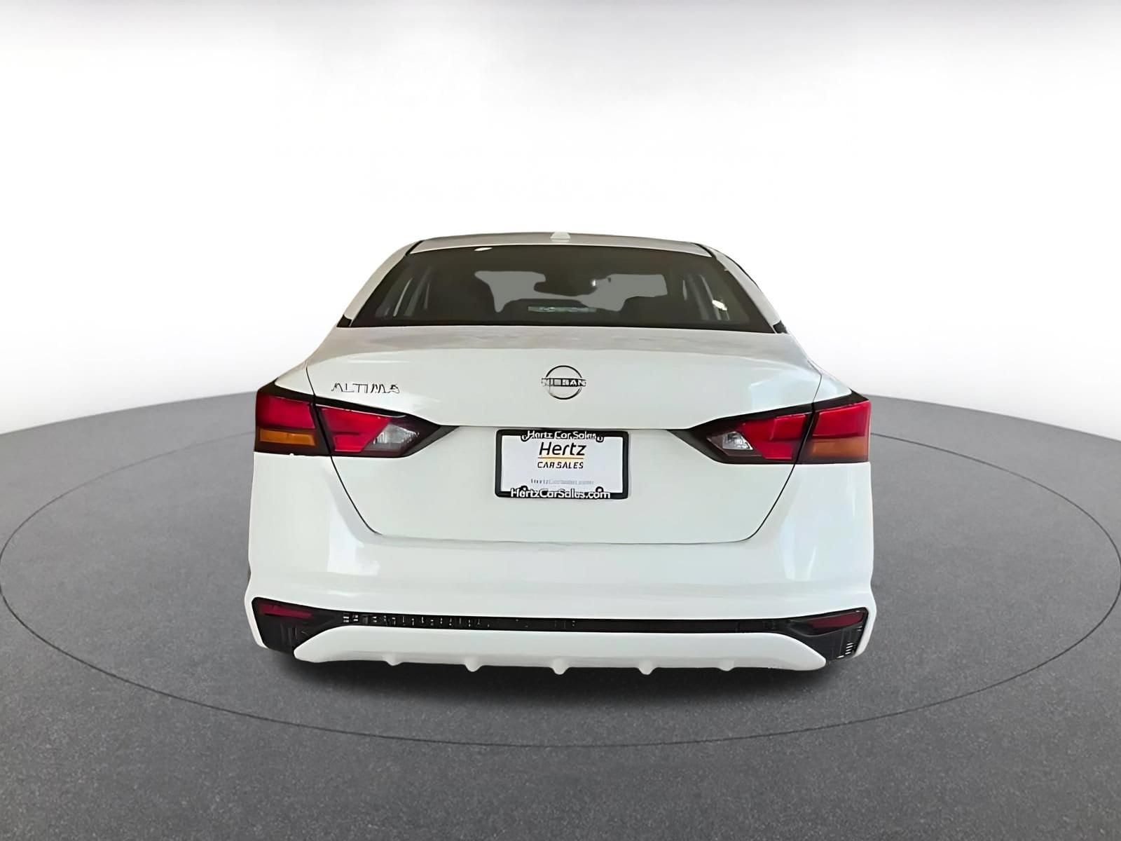 Thumbnail: 2025 Nissan Altima - 12