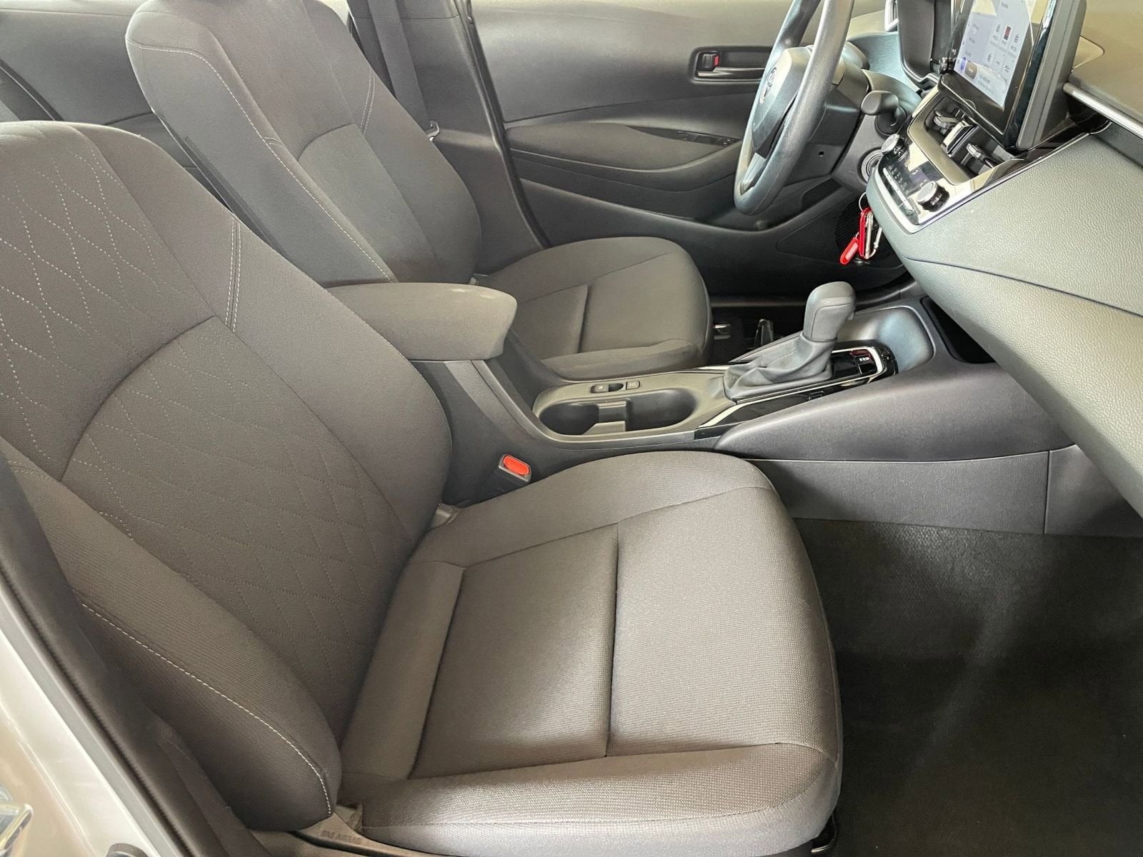 Thumbnail: 2025 Toyota Corolla - 34