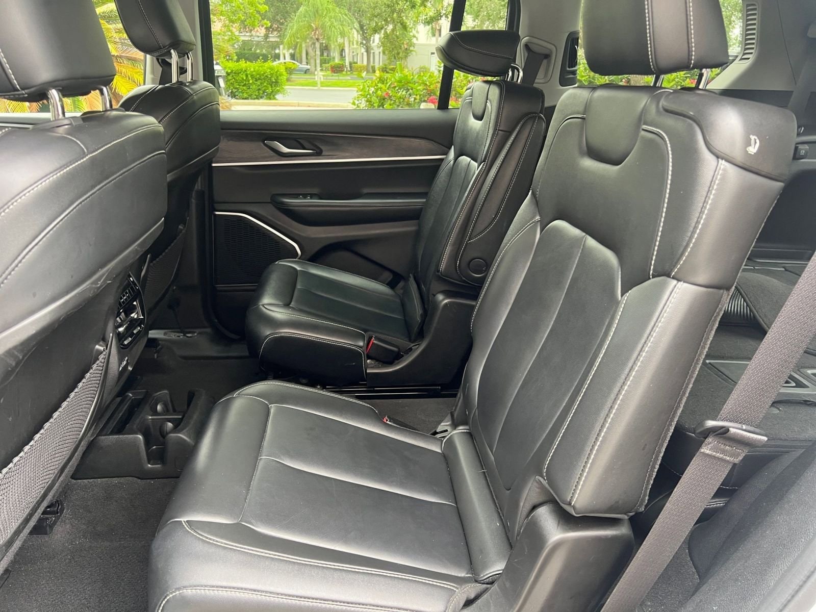 2022 Jeep Grand Cherokee Limited Edition 16