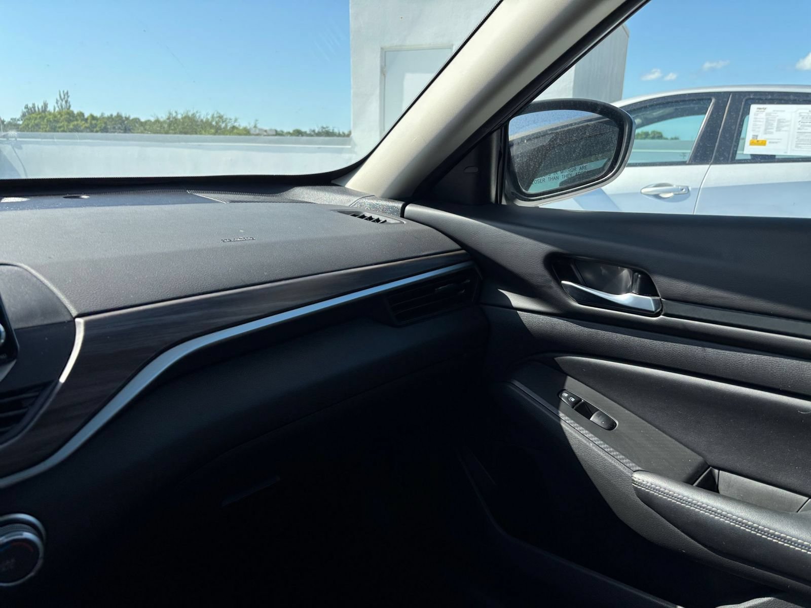 Thumbnail: 2025 Nissan Altima - 25