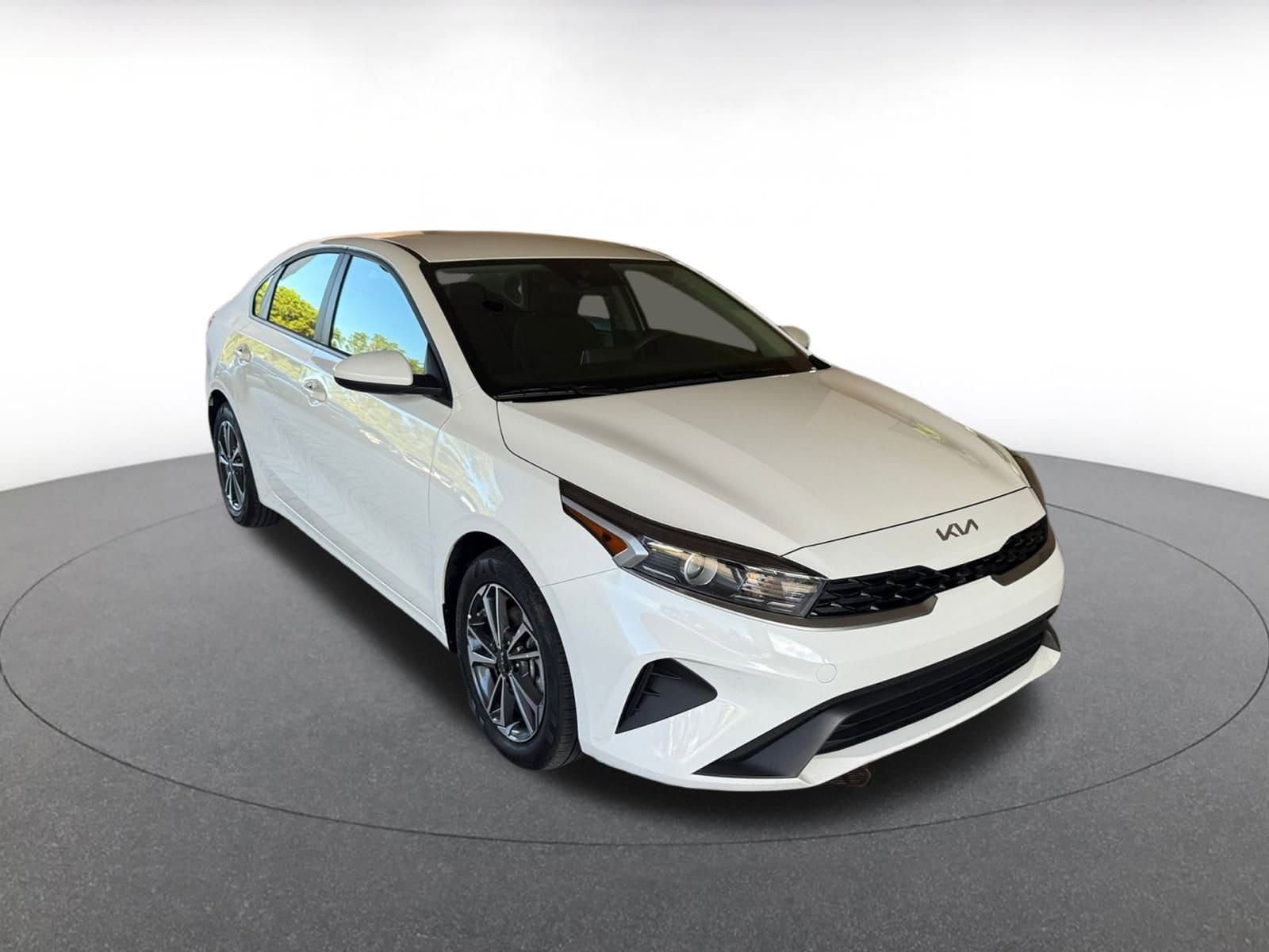 Thumbnail: 2024 Kia Forte - 1