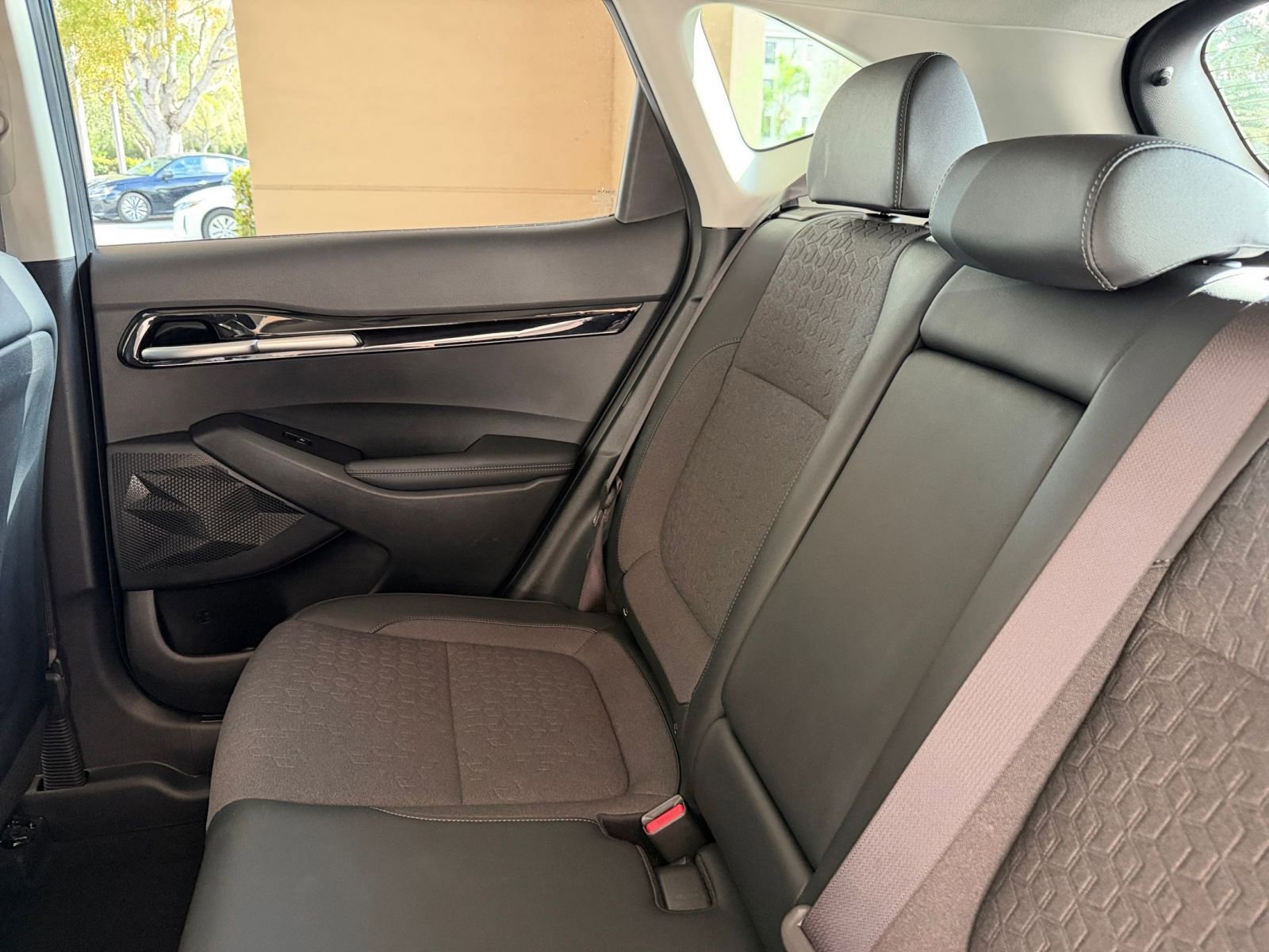 Thumbnail: 2025 Kia Seltos - 34