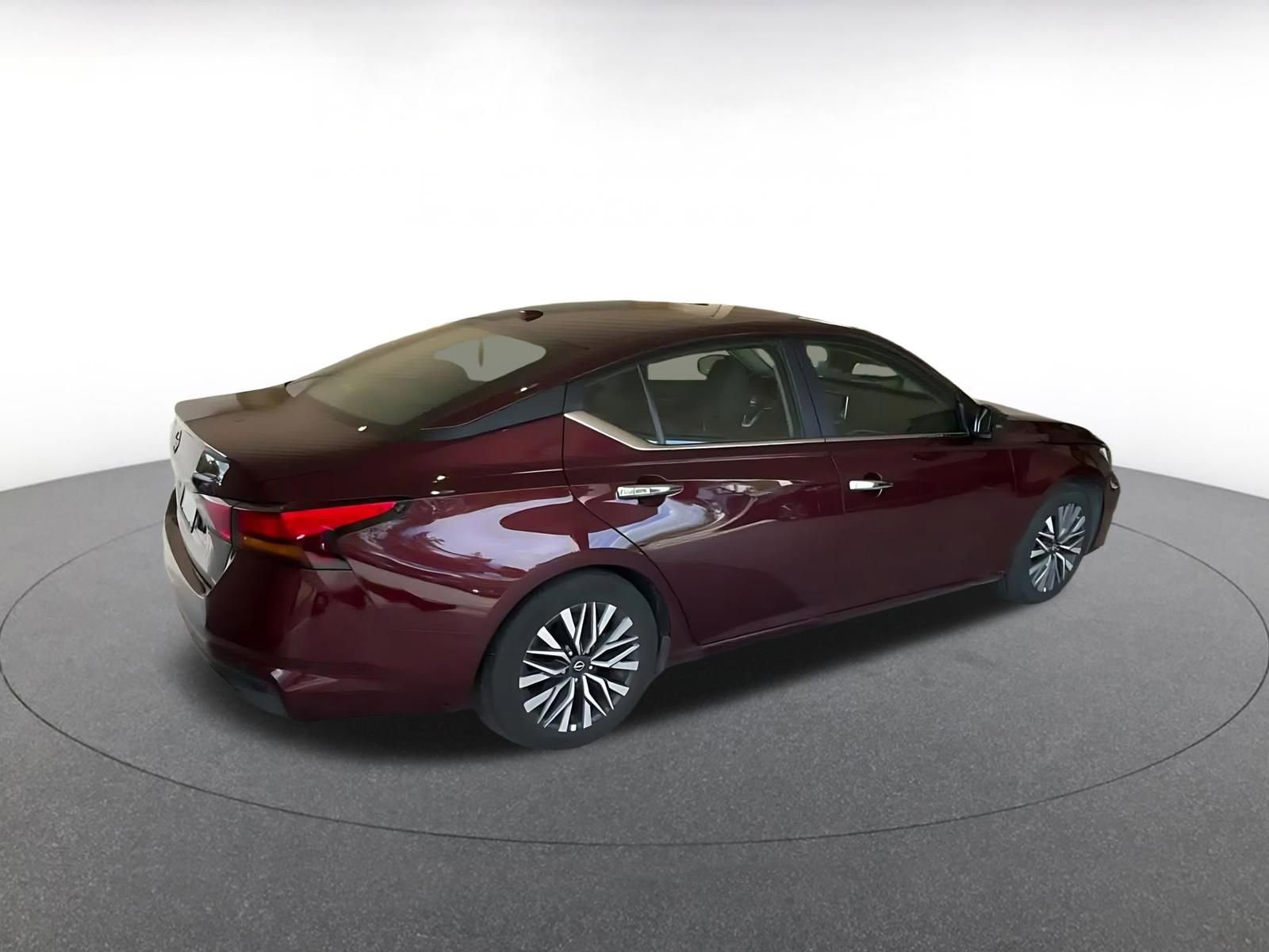 Thumbnail: 2025 Nissan Altima - 12