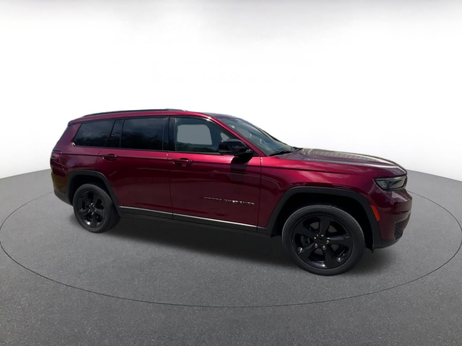 Thumbnail: 2023 Jeep Grand Cherokee - 2