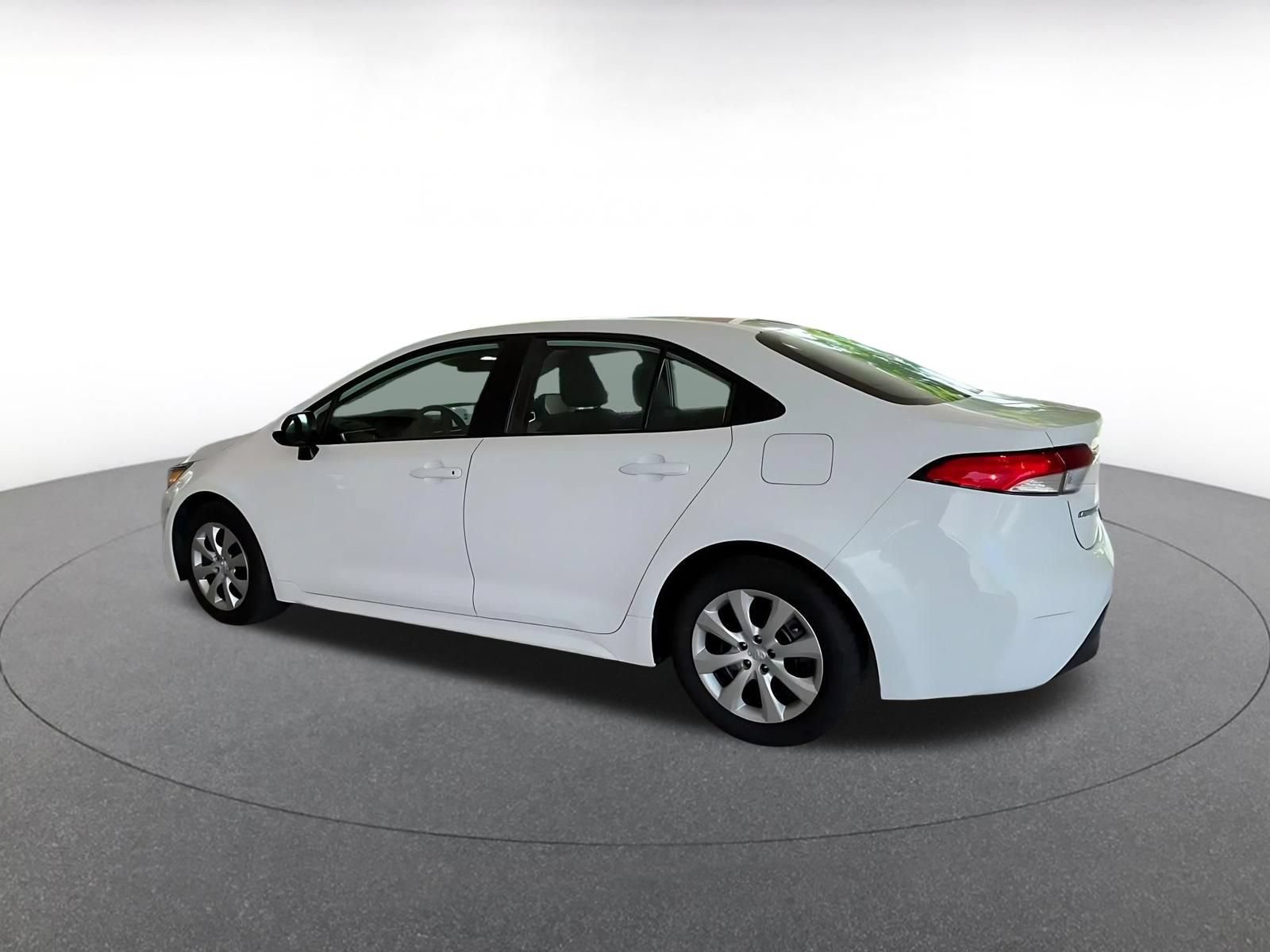 Thumbnail: 2025 Toyota Corolla - 9