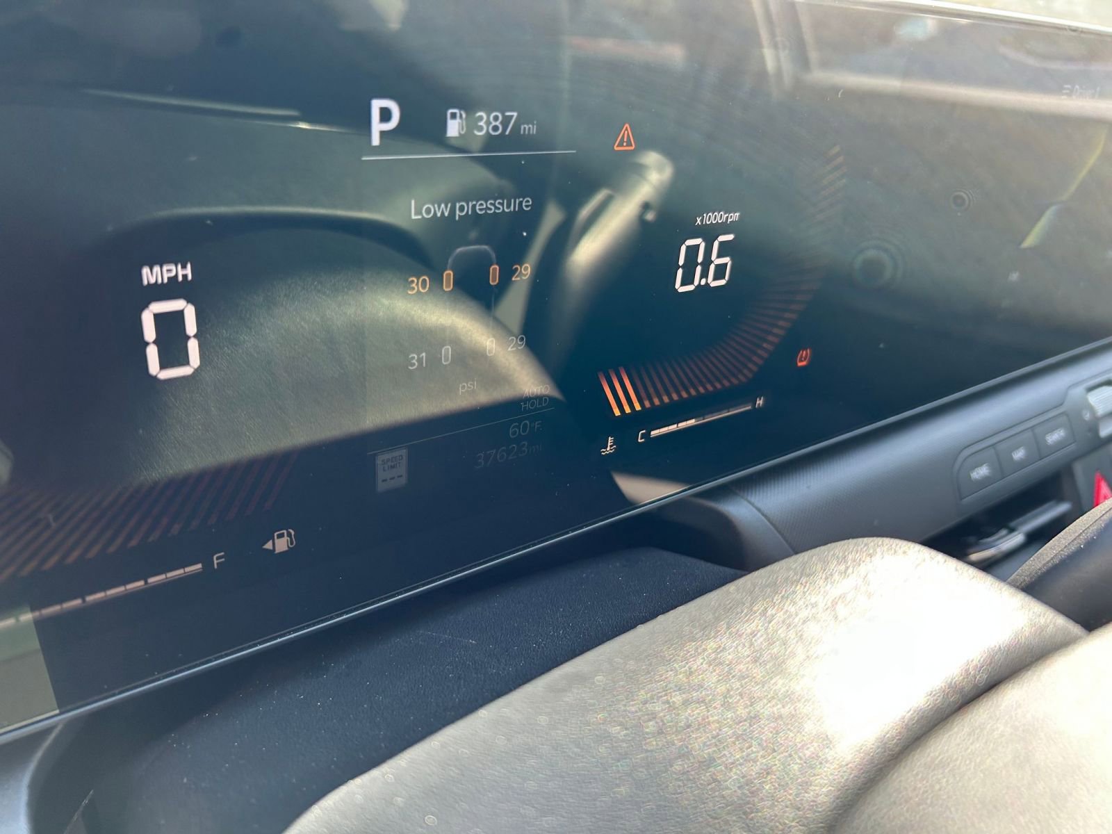 Thumbnail: 2025 Kia K4 - 25