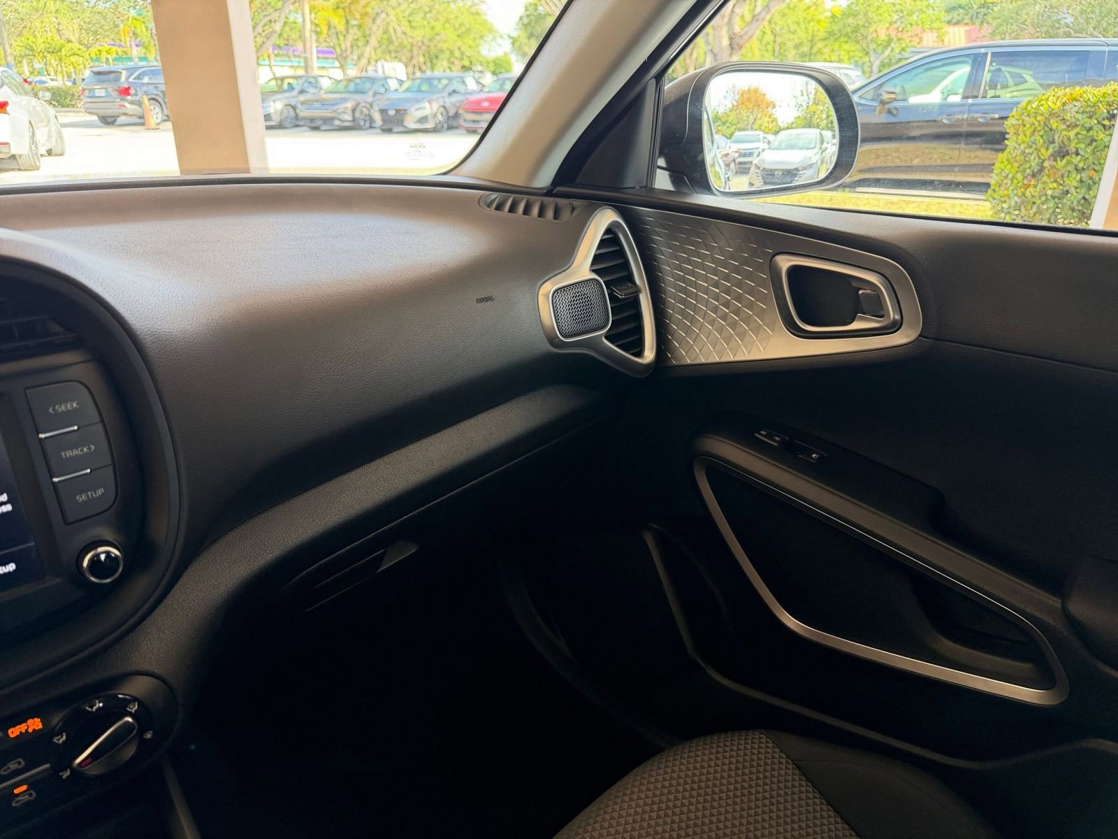 Thumbnail: 2025 Kia Soul - 30