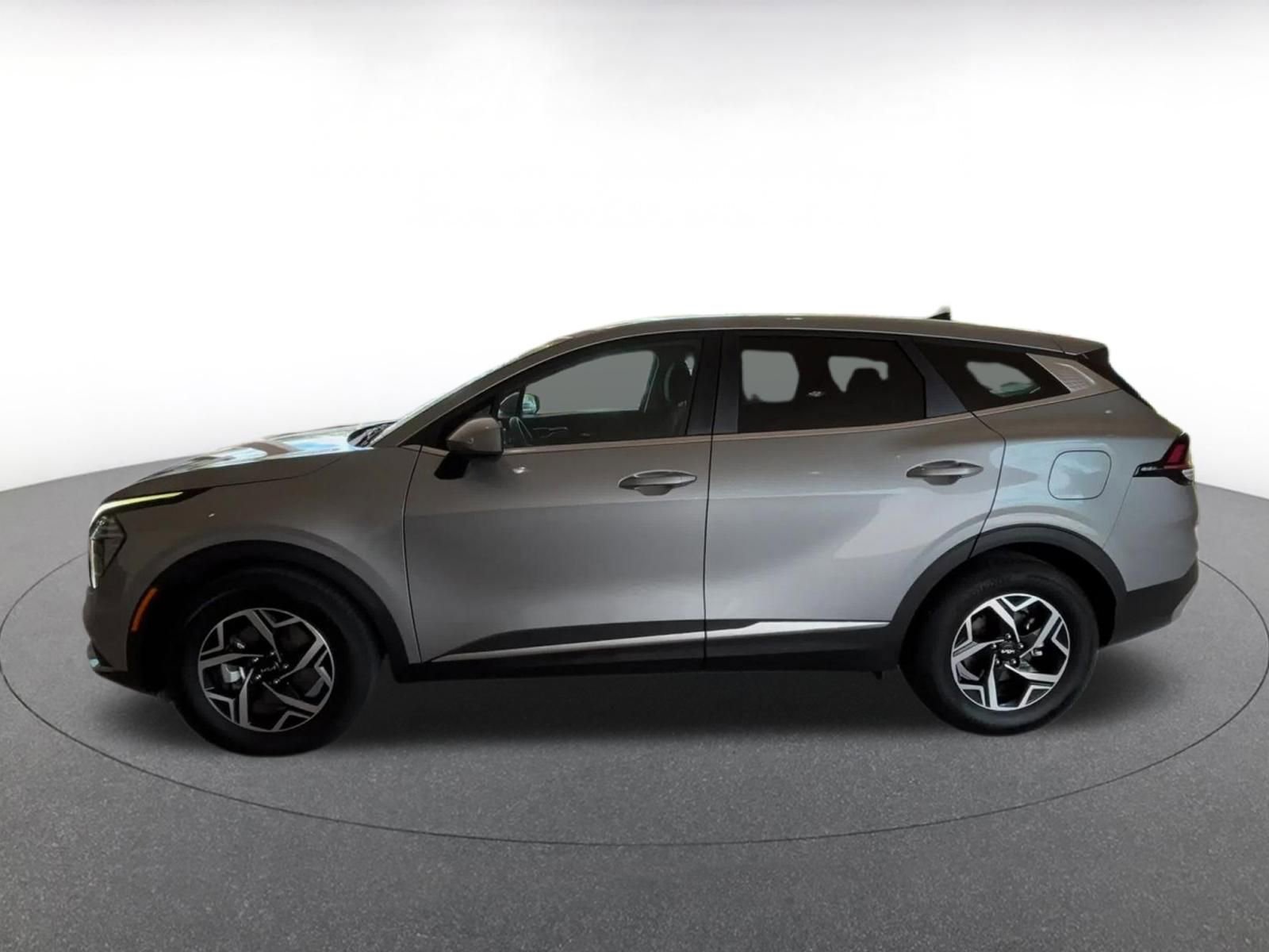 Thumbnail: 2025 Kia Sportage - 9