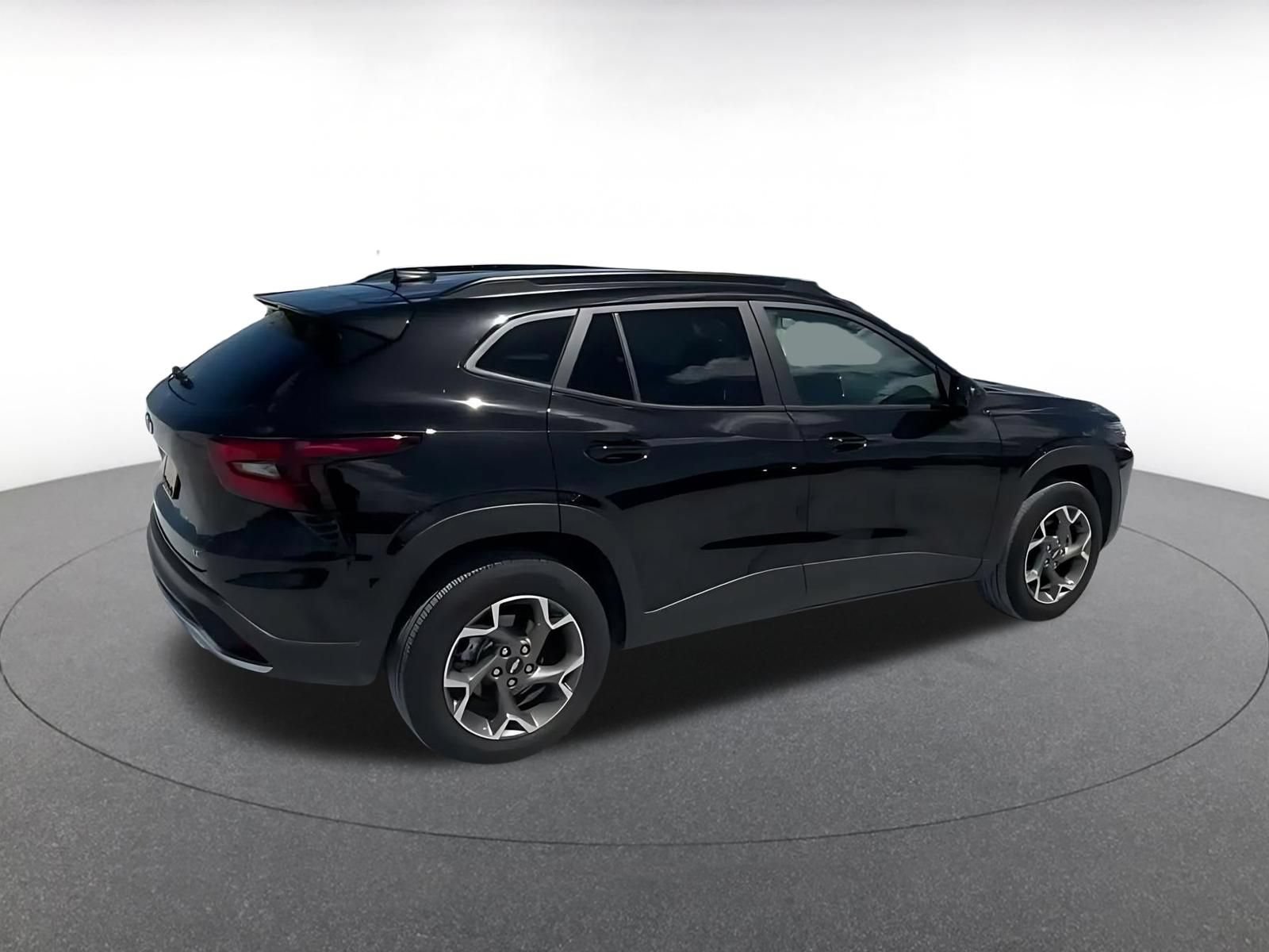 Thumbnail: 2025 Chevrolet Trax - 12