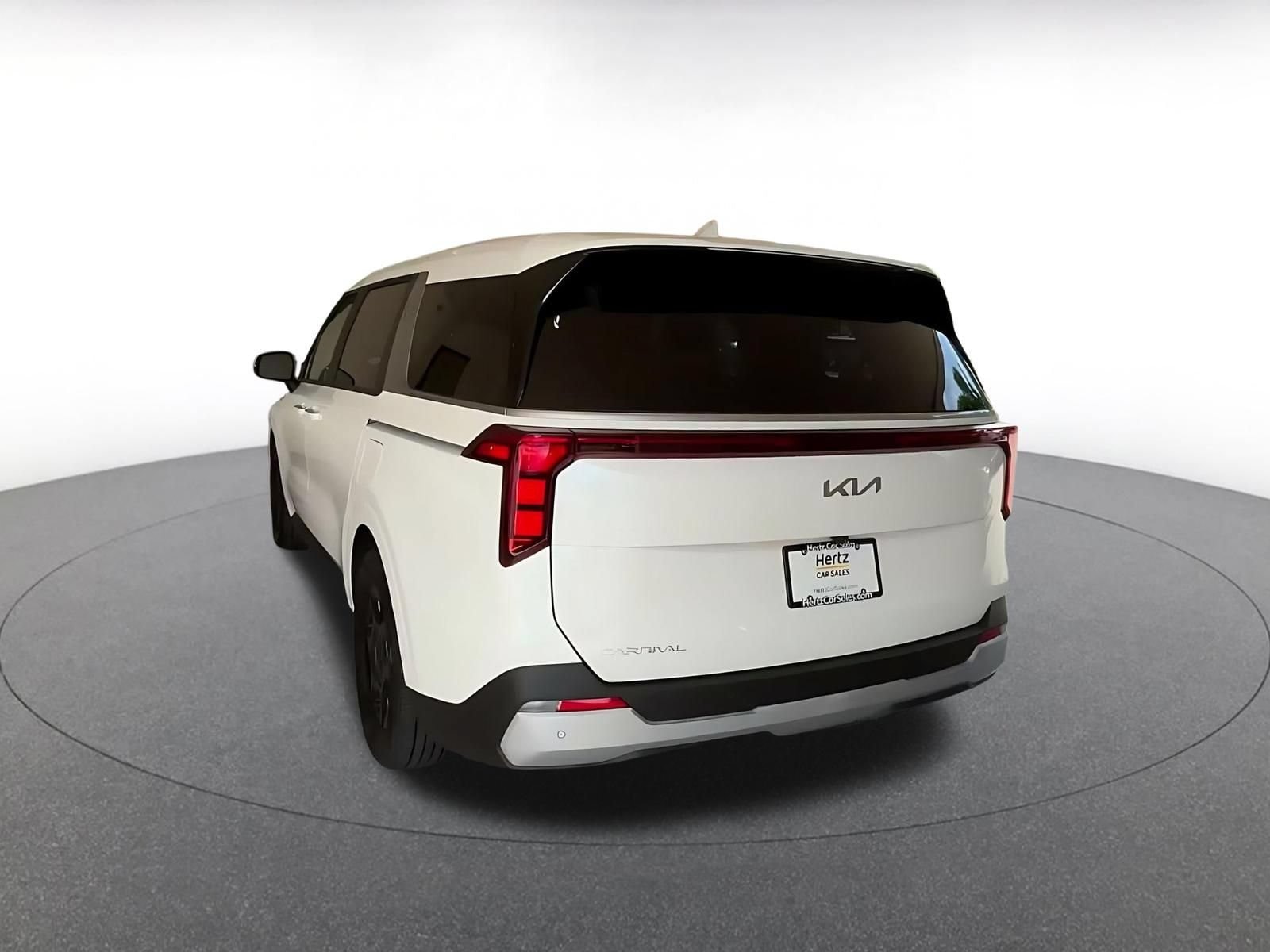 Thumbnail: 2026 Kia Carnival - 10