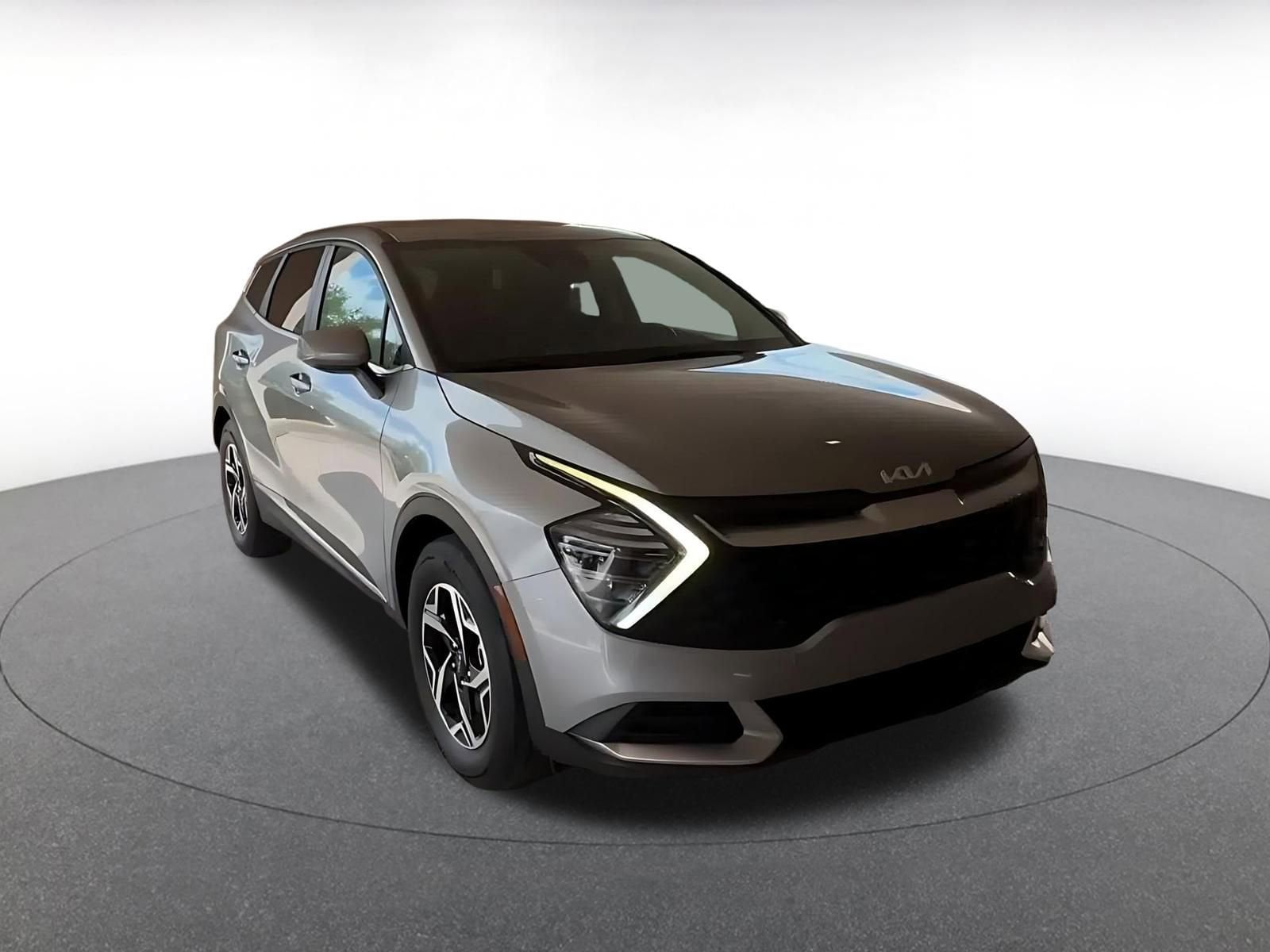 Thumbnail: 2025 Kia Sportage - 3