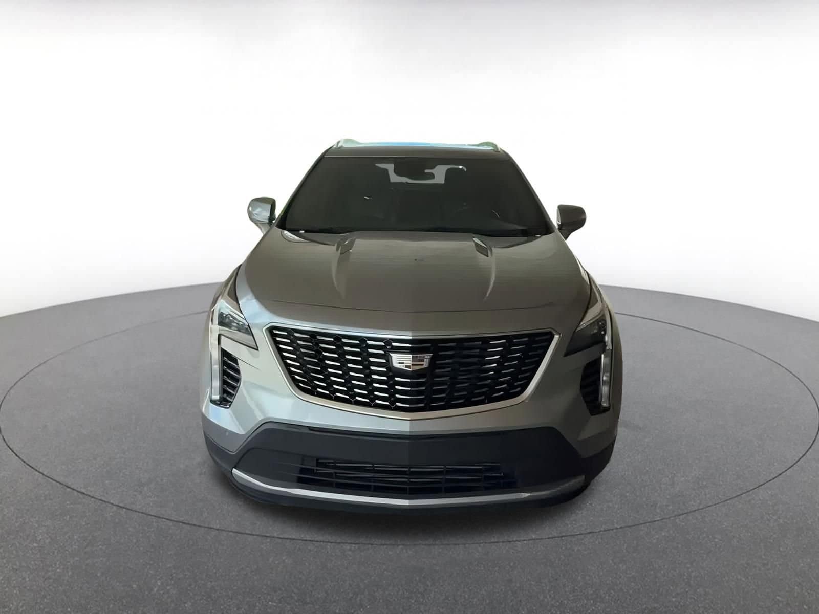 Thumbnail: 2023 Cadillac XT4 - 4