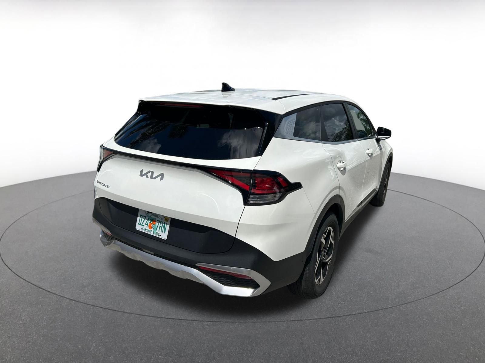Thumbnail: 2024 Kia Sportage - 8