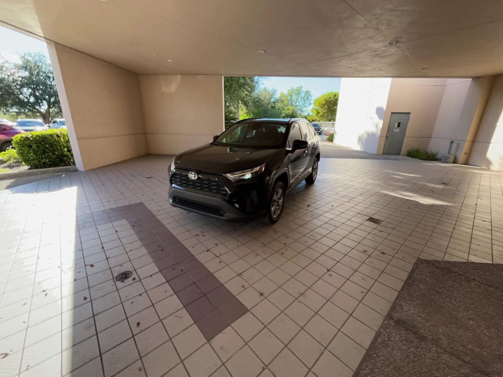 Thumbnail: 2025 Toyota RAV4 - 16