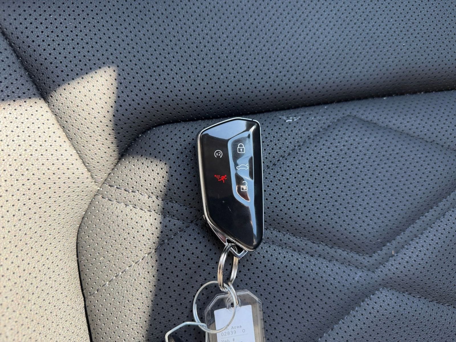 Thumbnail: 2025 Volkswagen Atlas - 18