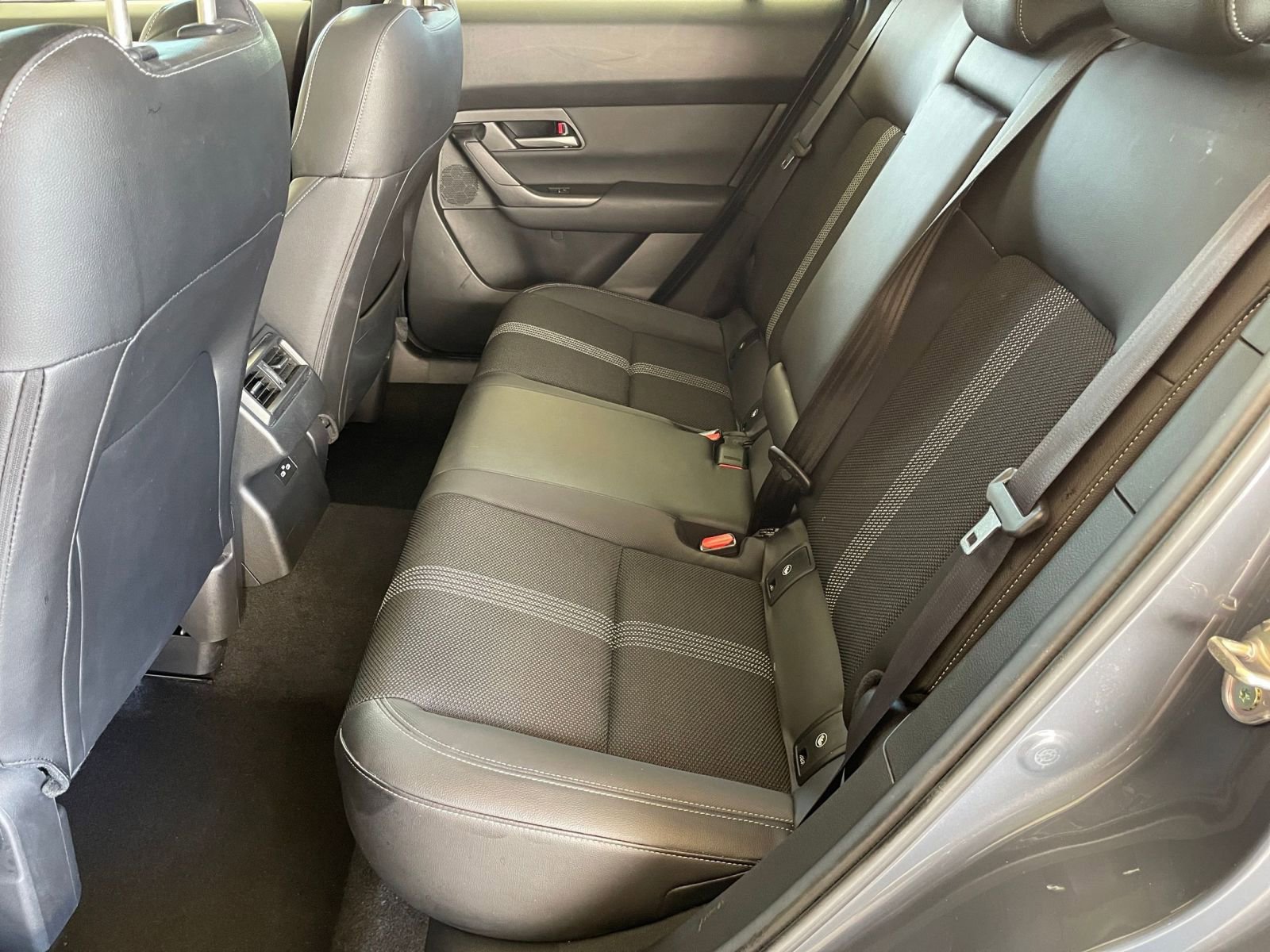 Thumbnail: 2025 Mazda CX-50 - 25