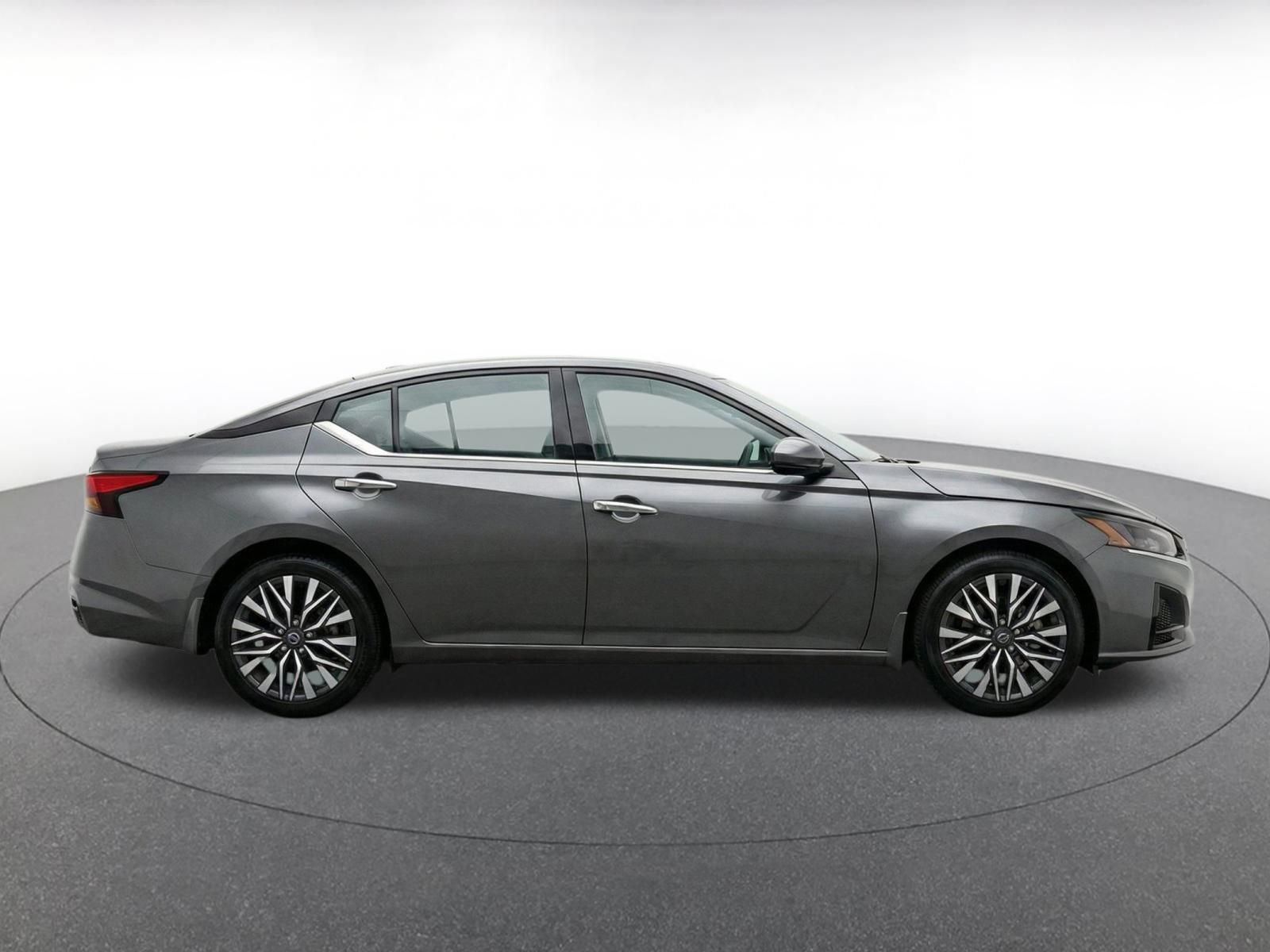Thumbnail: 2025 Nissan Altima - 20