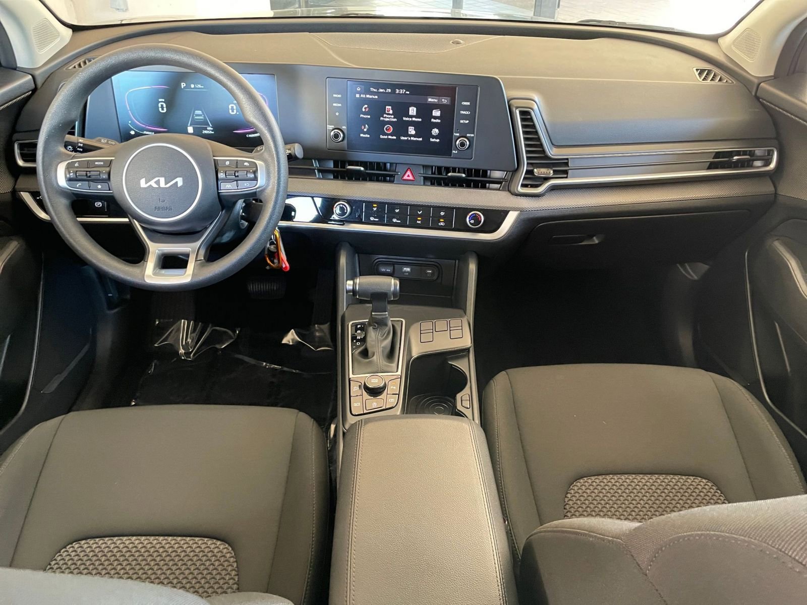 Thumbnail: 2025 Kia Sportage - 32