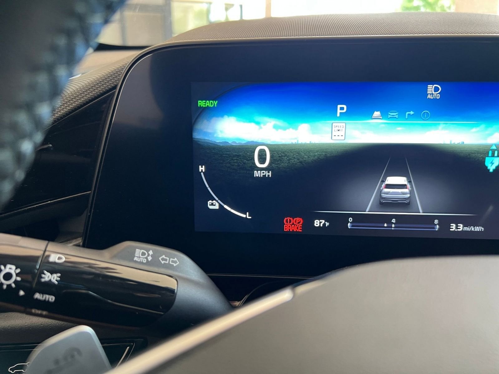 Thumbnail: 2023 Kia Niro - 17