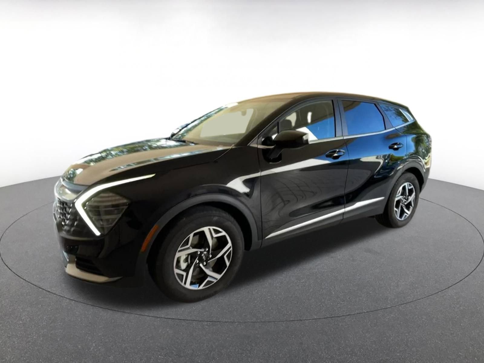 Thumbnail: 2025 Kia Sportage - 8