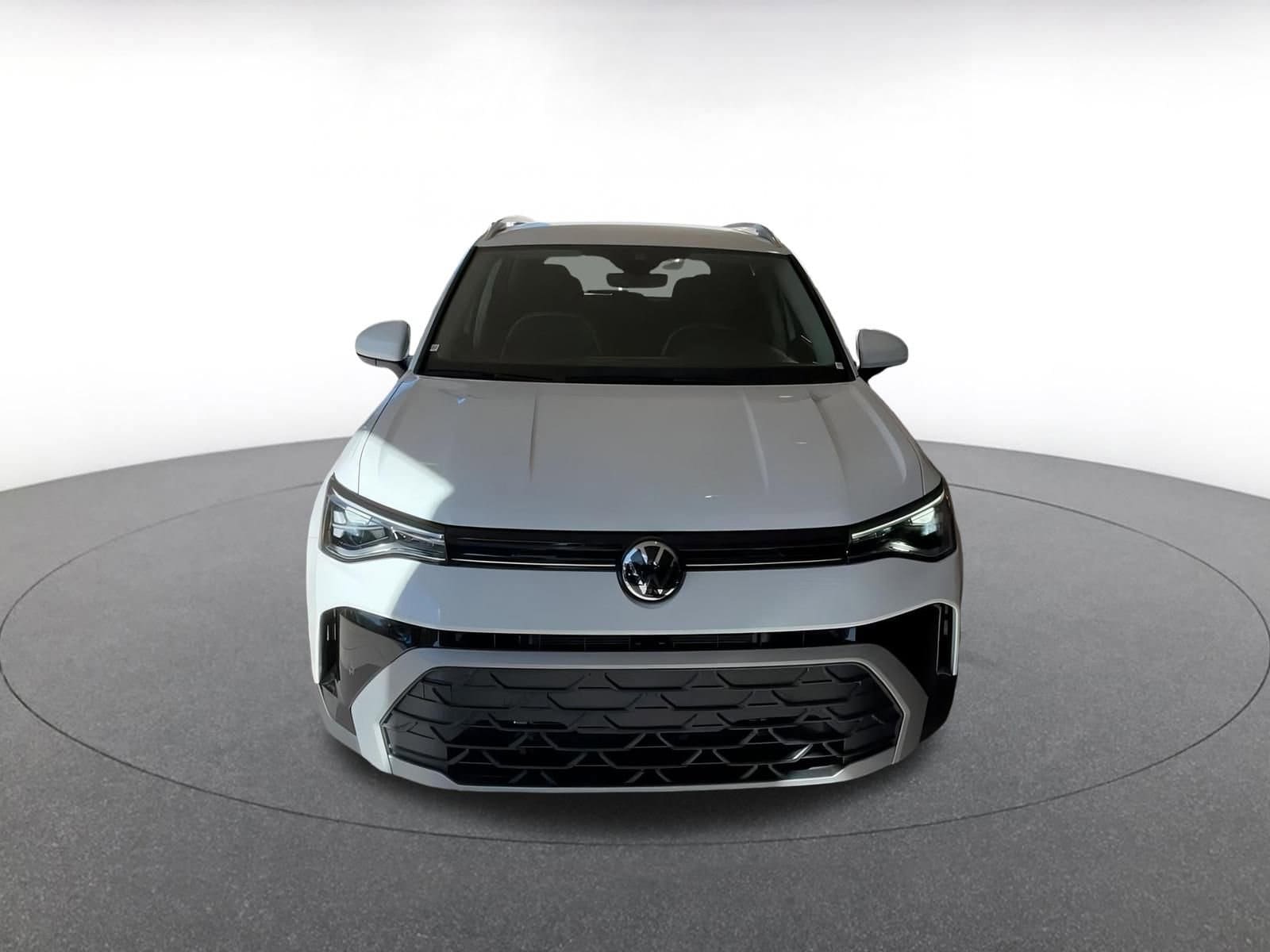 Thumbnail: 2025 Volkswagen Taos - 4