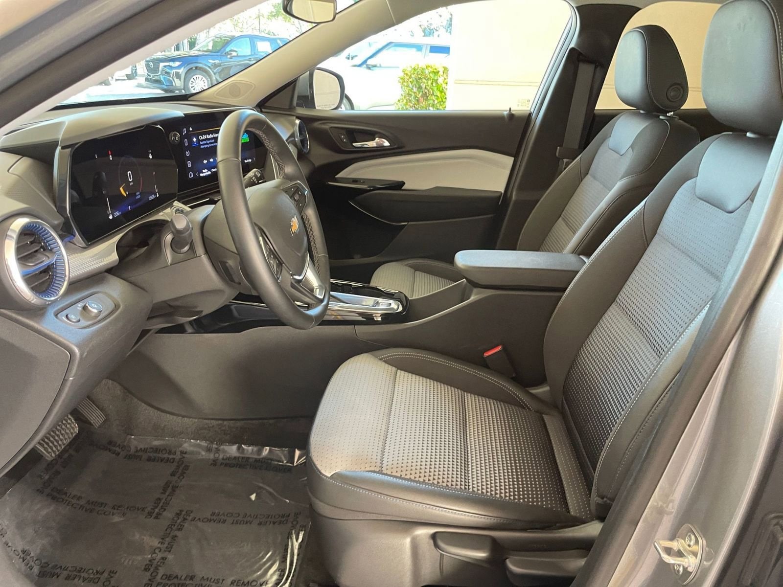 Thumbnail: 2025 Chevrolet Trax - 22