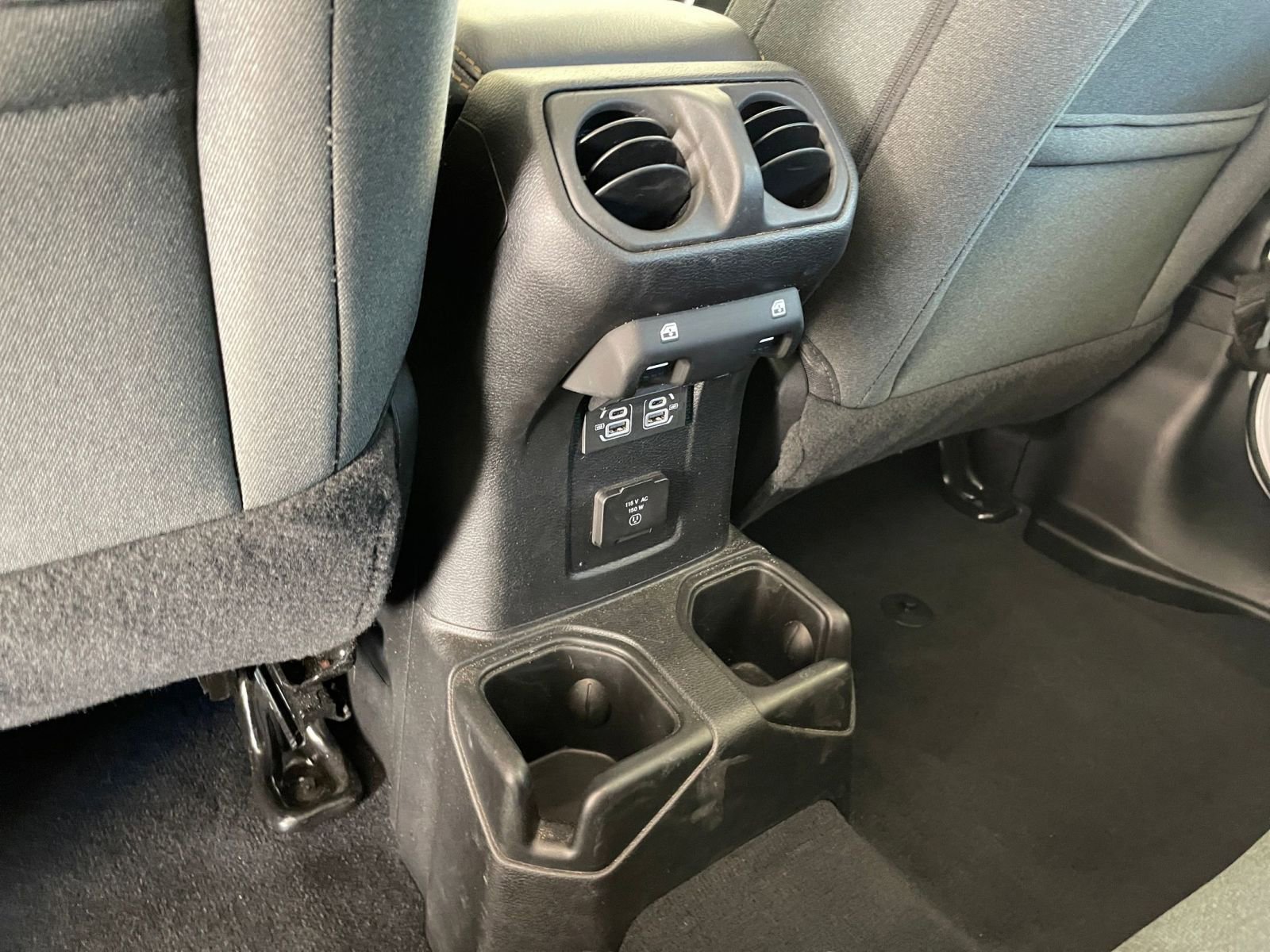 Thumbnail: 2025 Jeep Wrangler - 23