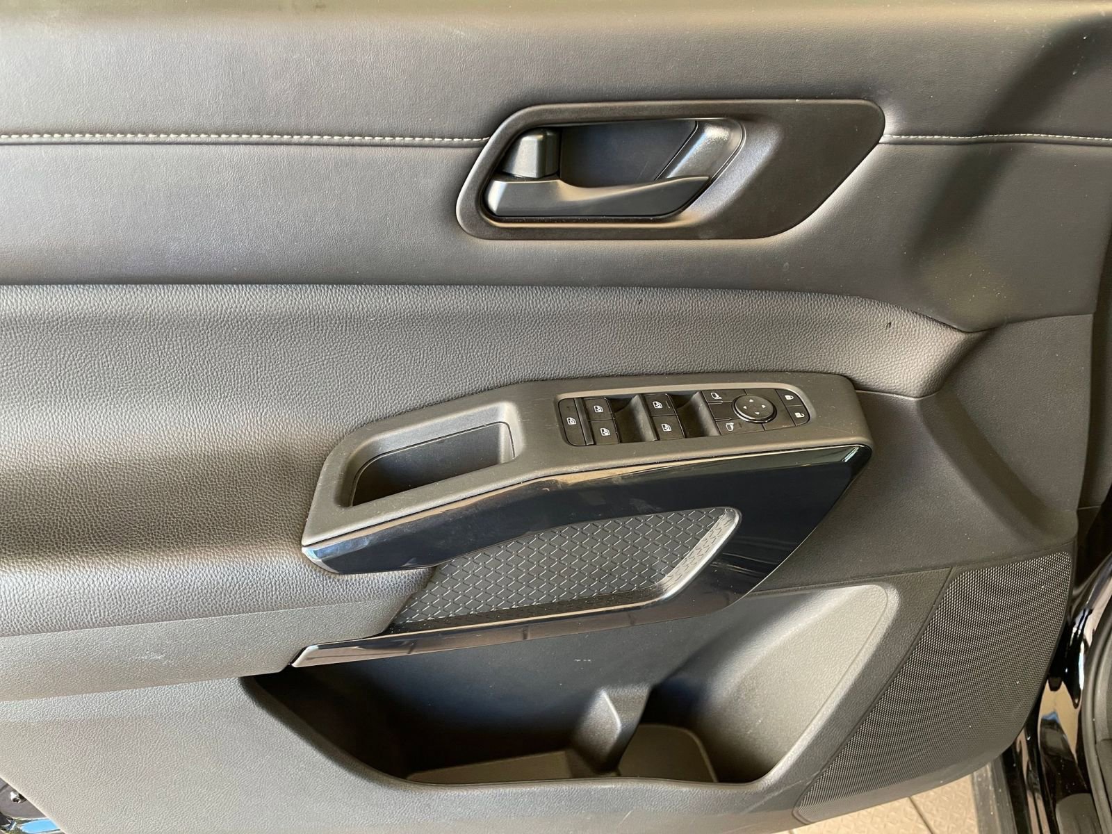 Thumbnail: 2025 Nissan Pathfinder - 20