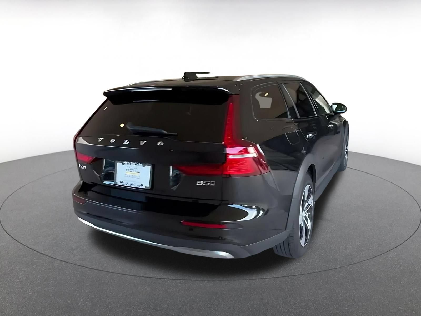 Thumbnail: 2025 Volvo S60 - 11