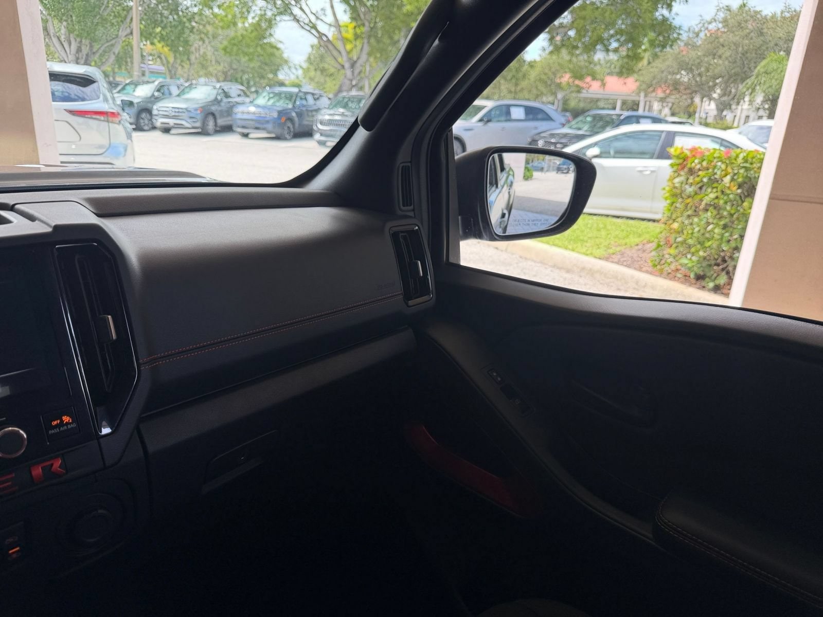 Thumbnail: 2026 Nissan Frontier - 30