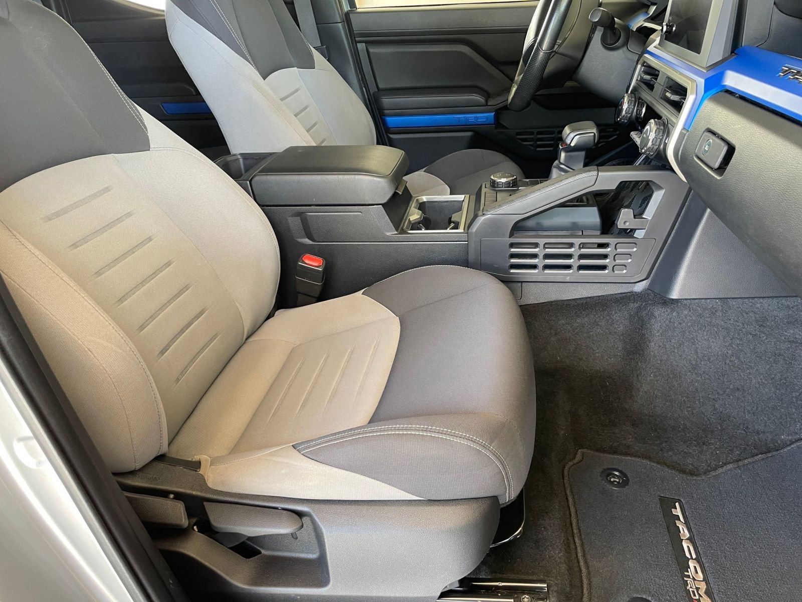 Thumbnail: 2024 Toyota Tacoma - 34