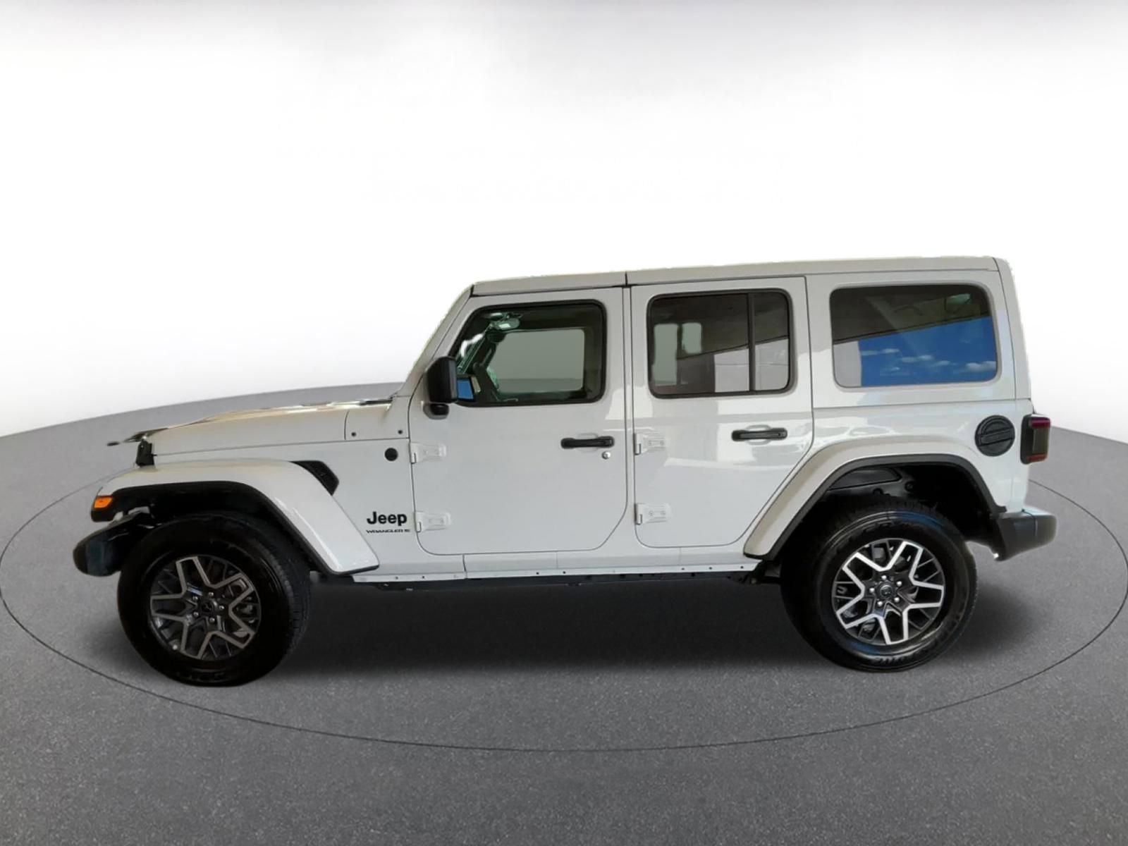 Thumbnail: 2025 Jeep Wrangler - 9