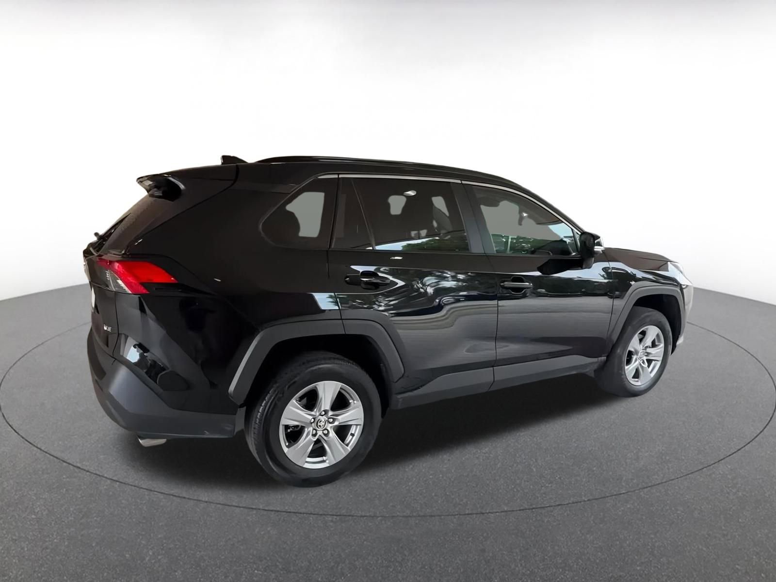 Thumbnail: 2025 Toyota RAV4 - 12