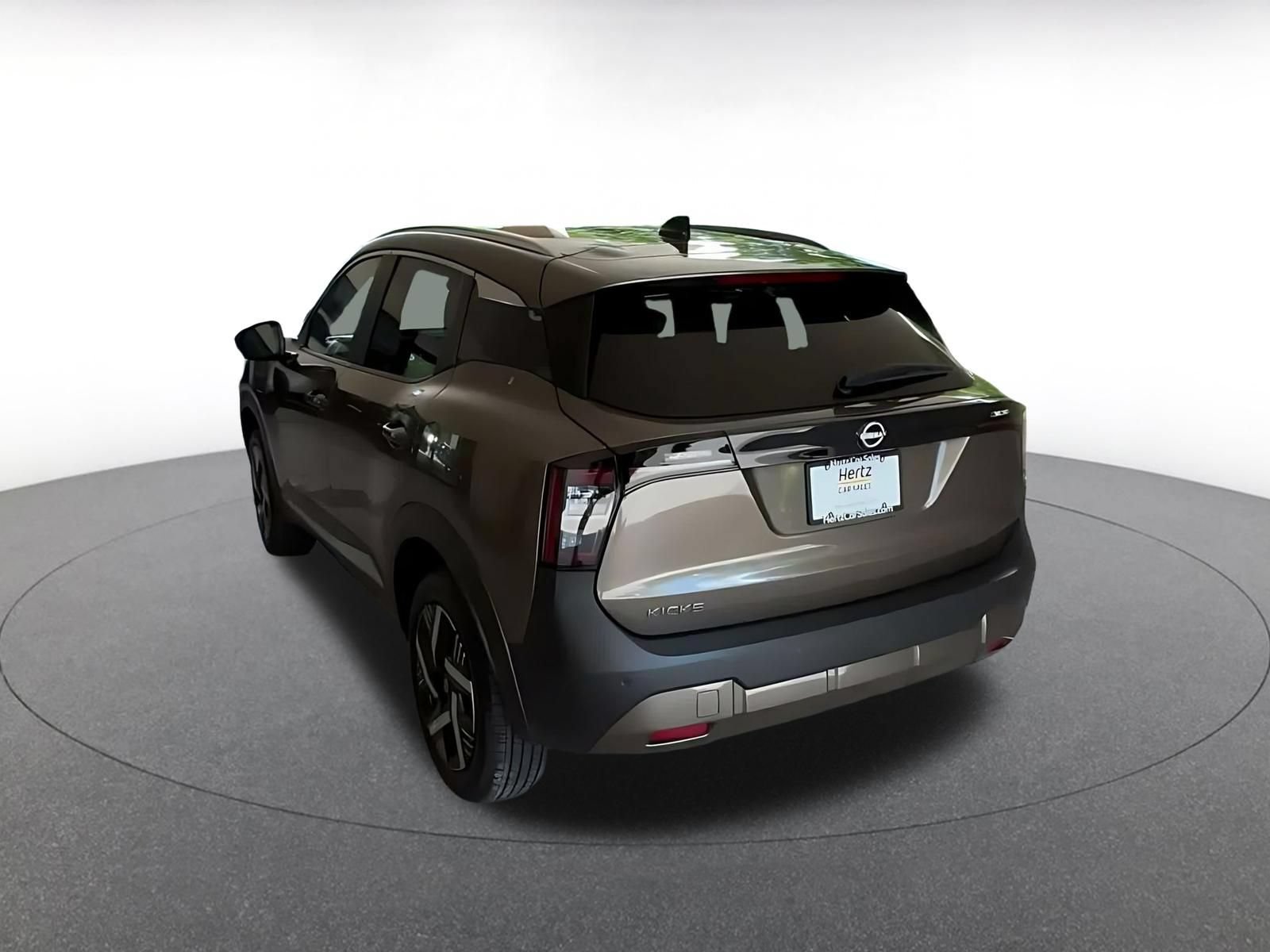 Thumbnail: 2026 Nissan Kicks - 14