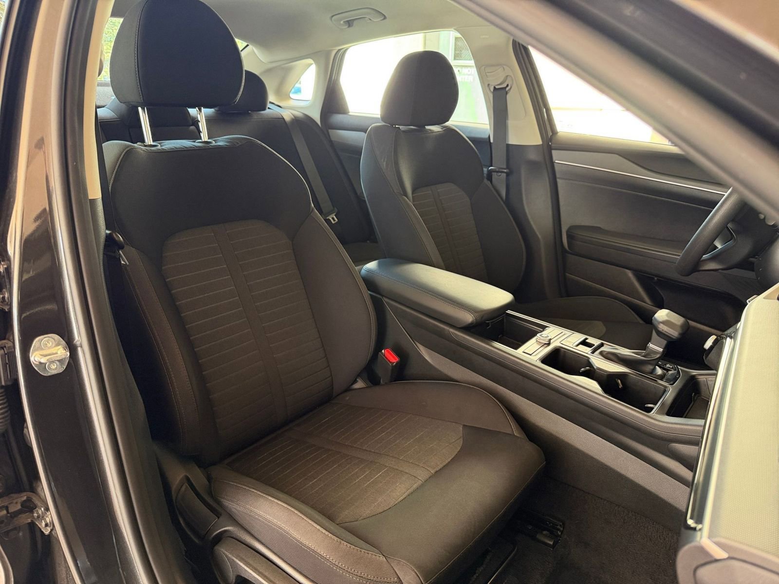 Thumbnail: 2025 Kia K5 - 31