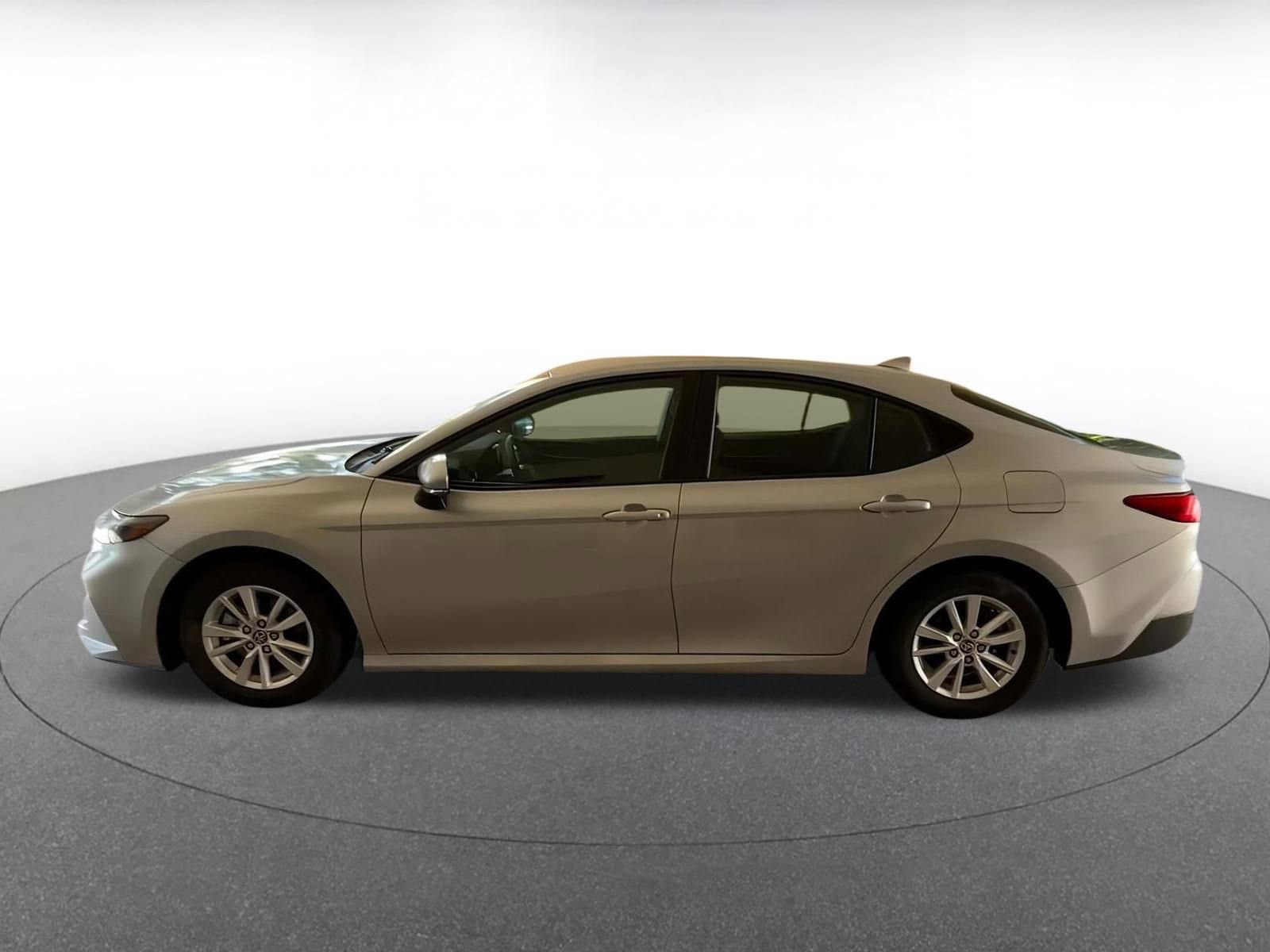 Thumbnail: 2025 Toyota Camry - 9