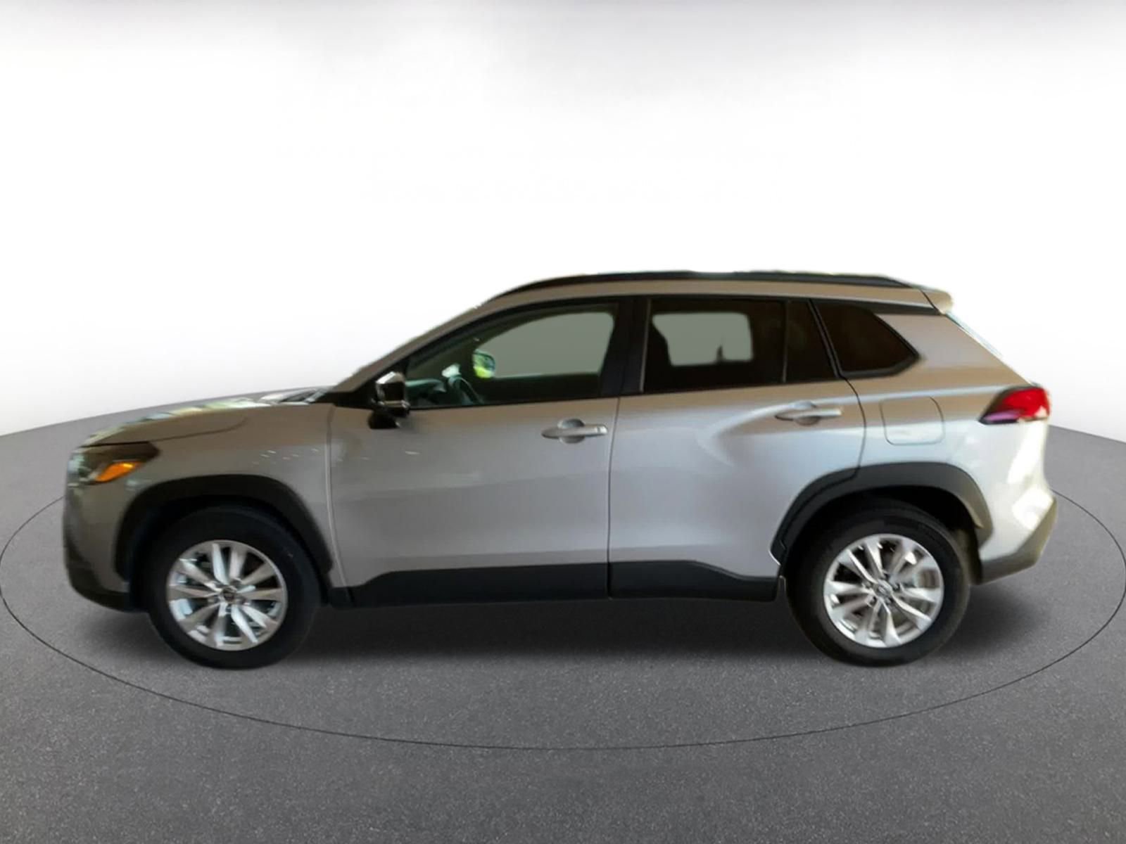 Thumbnail: 2025 Toyota Corolla Cross - 9