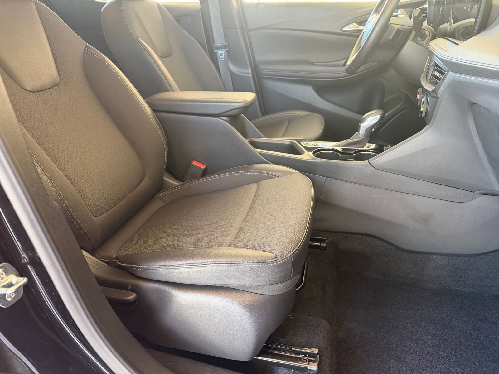 Thumbnail: 2025 Buick Encore GX - 35