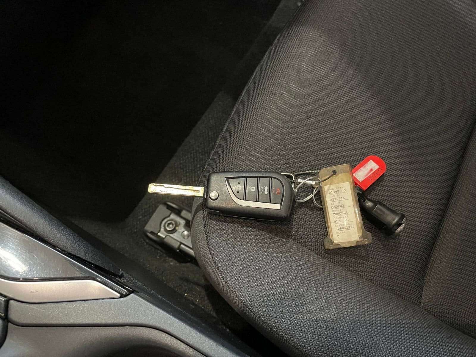 Thumbnail: 2023 Toyota Corolla - 18