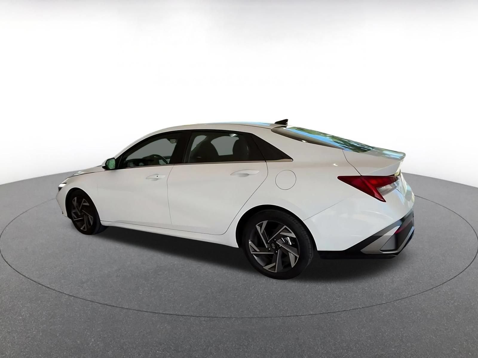 Thumbnail: 2025 Hyundai Elantra - 9