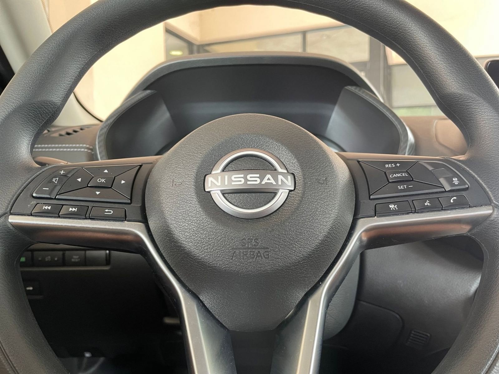 Thumbnail: 2024 Nissan Sentra - 25