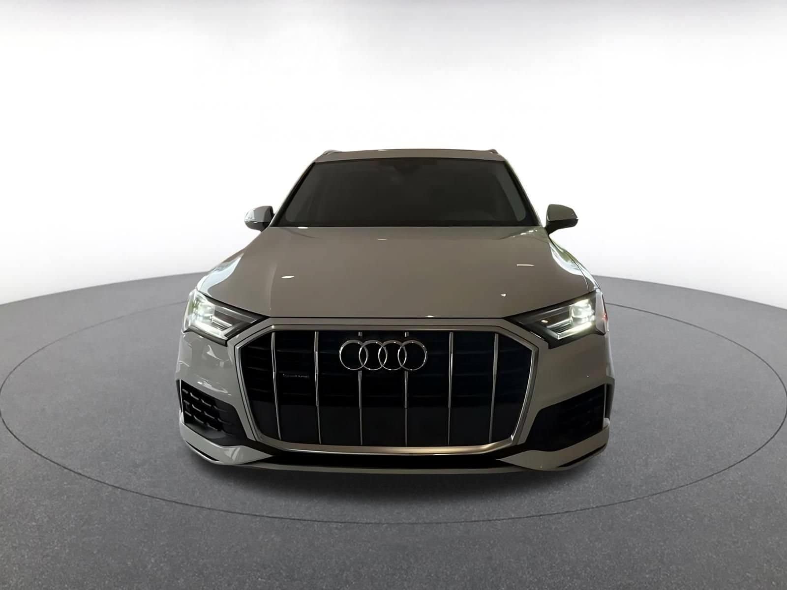 Thumbnail: 2022 Audi Q7 - 4