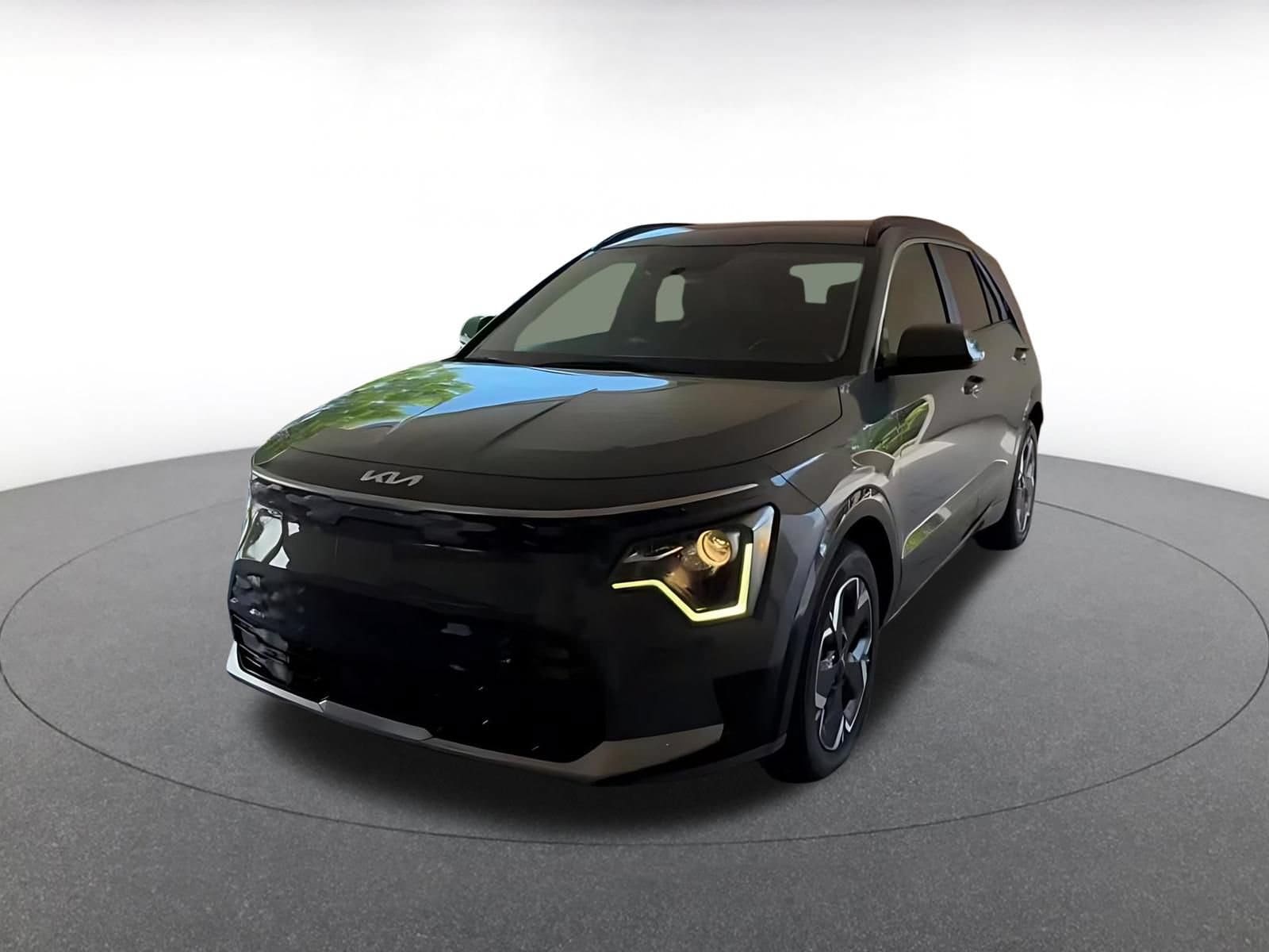 Thumbnail: 2024 Kia Niro - 4